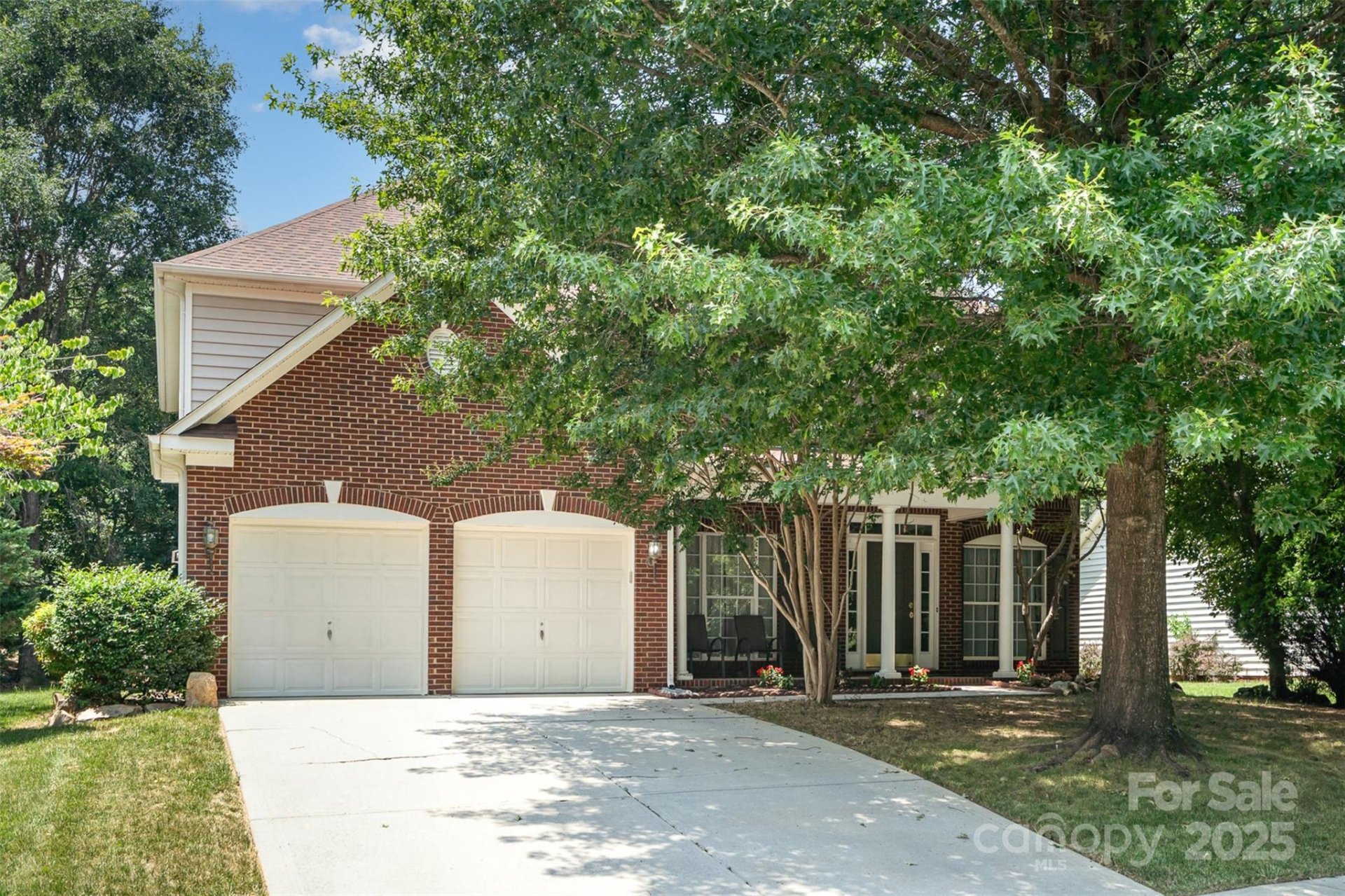 Property image 1 at 8221 Brookings Drive, Charlotte, NC 28269