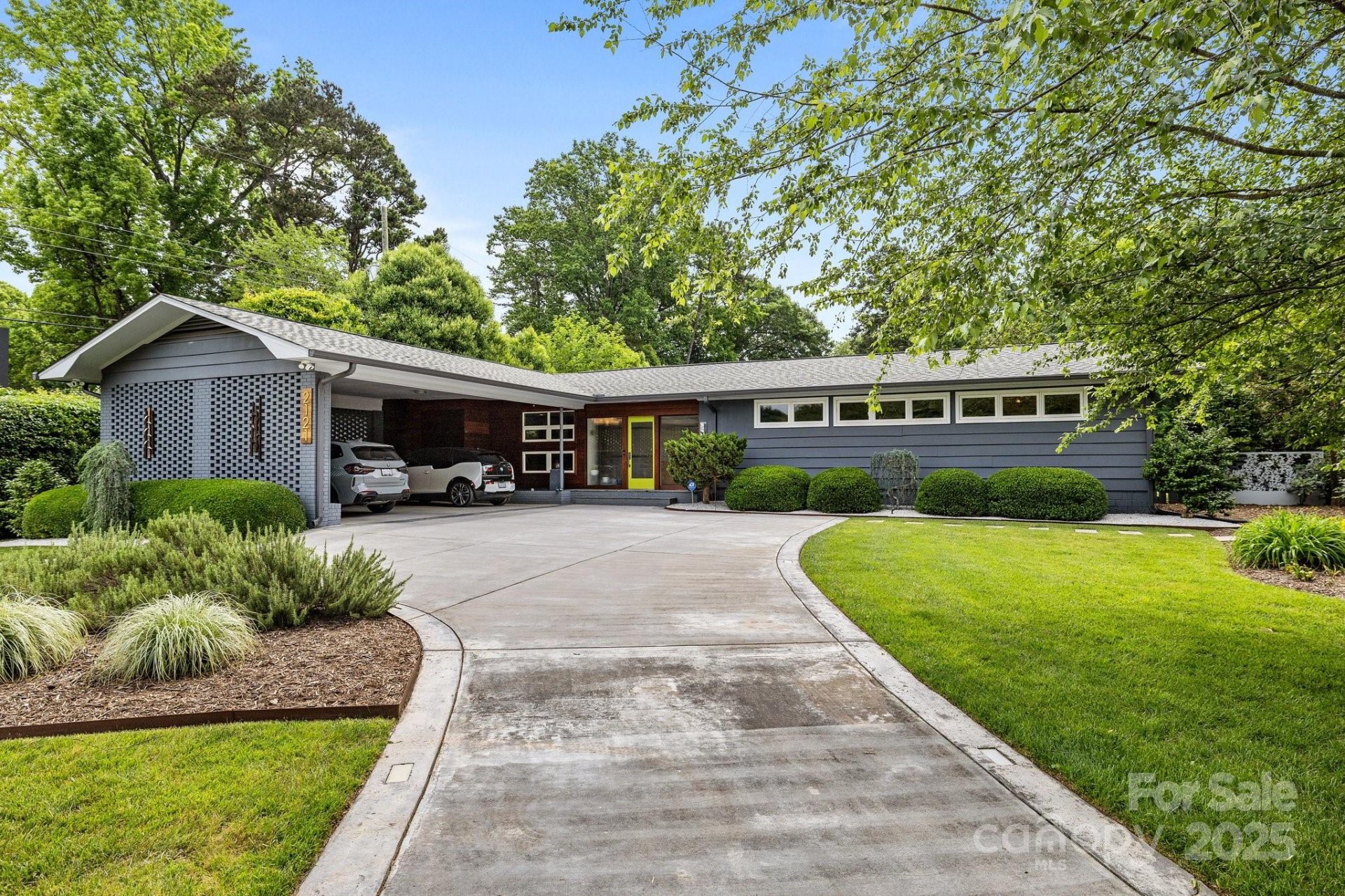 Property image 1 at 2121 Valencia Terrace, Charlotte, NC 28226