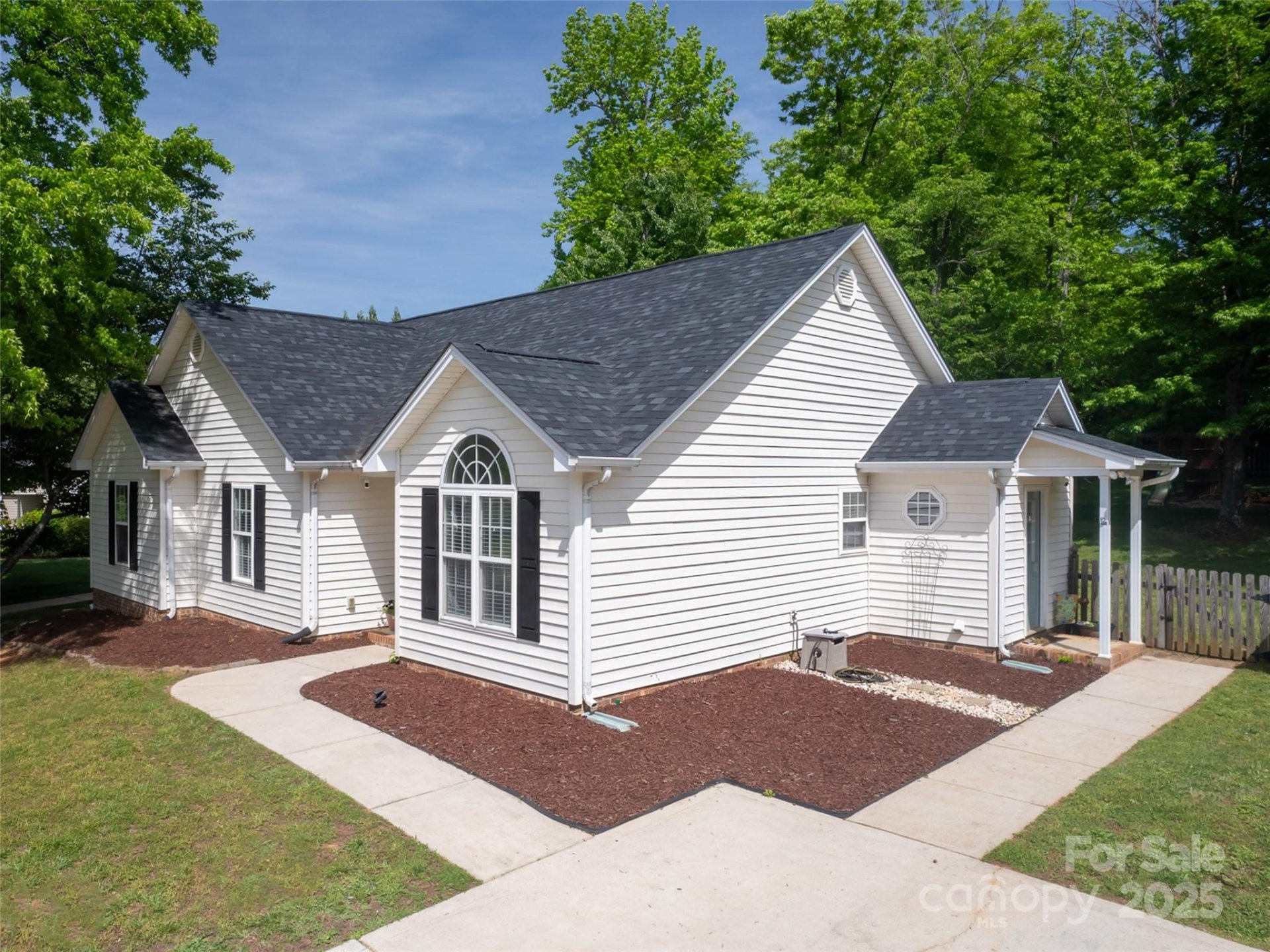 Property image 2 at 7122 Marlin Street, Gastonia, NC 28056