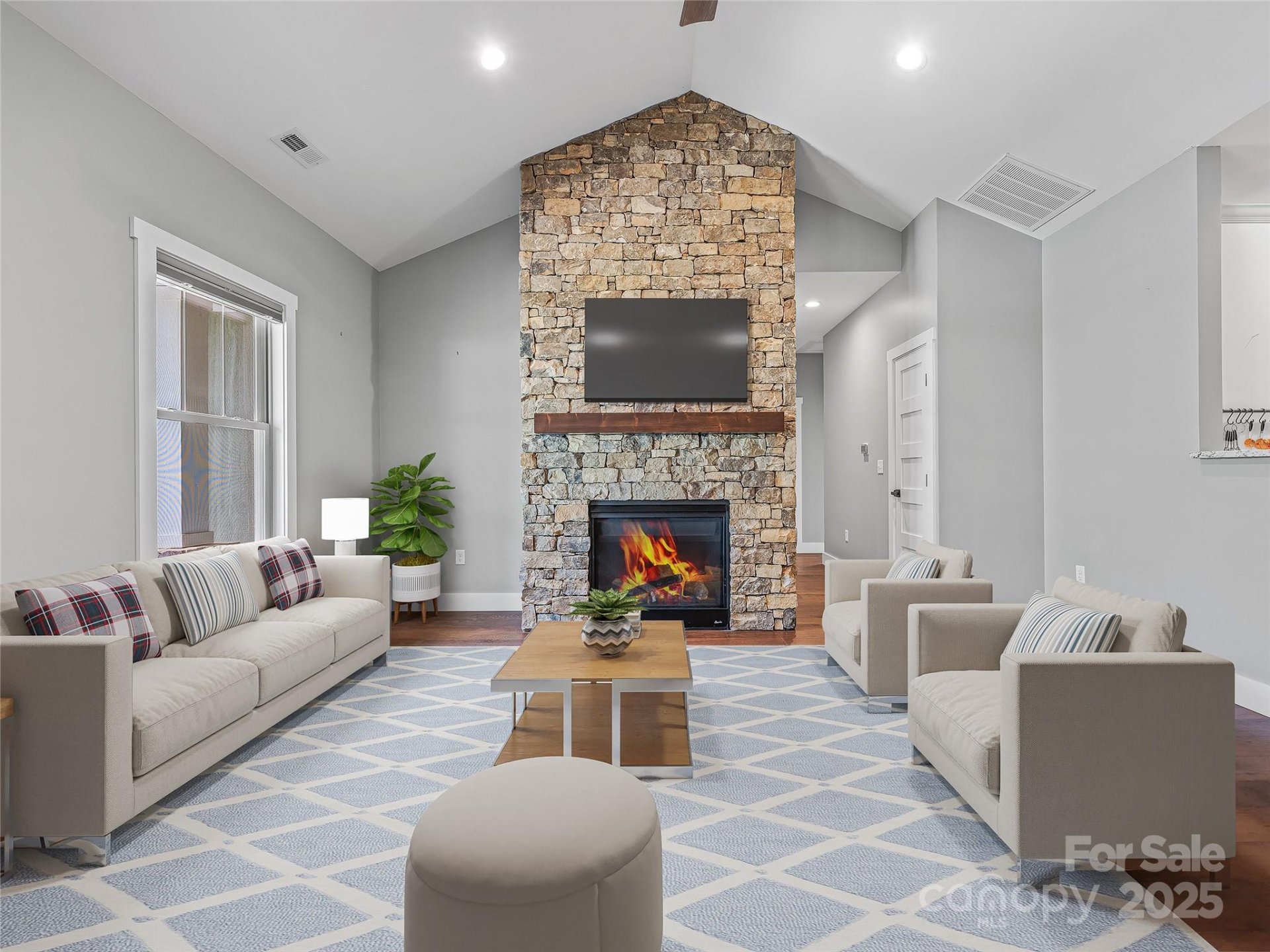 Property image 4 at 127 Olde Oak Way, Hendersonville, NC 28792