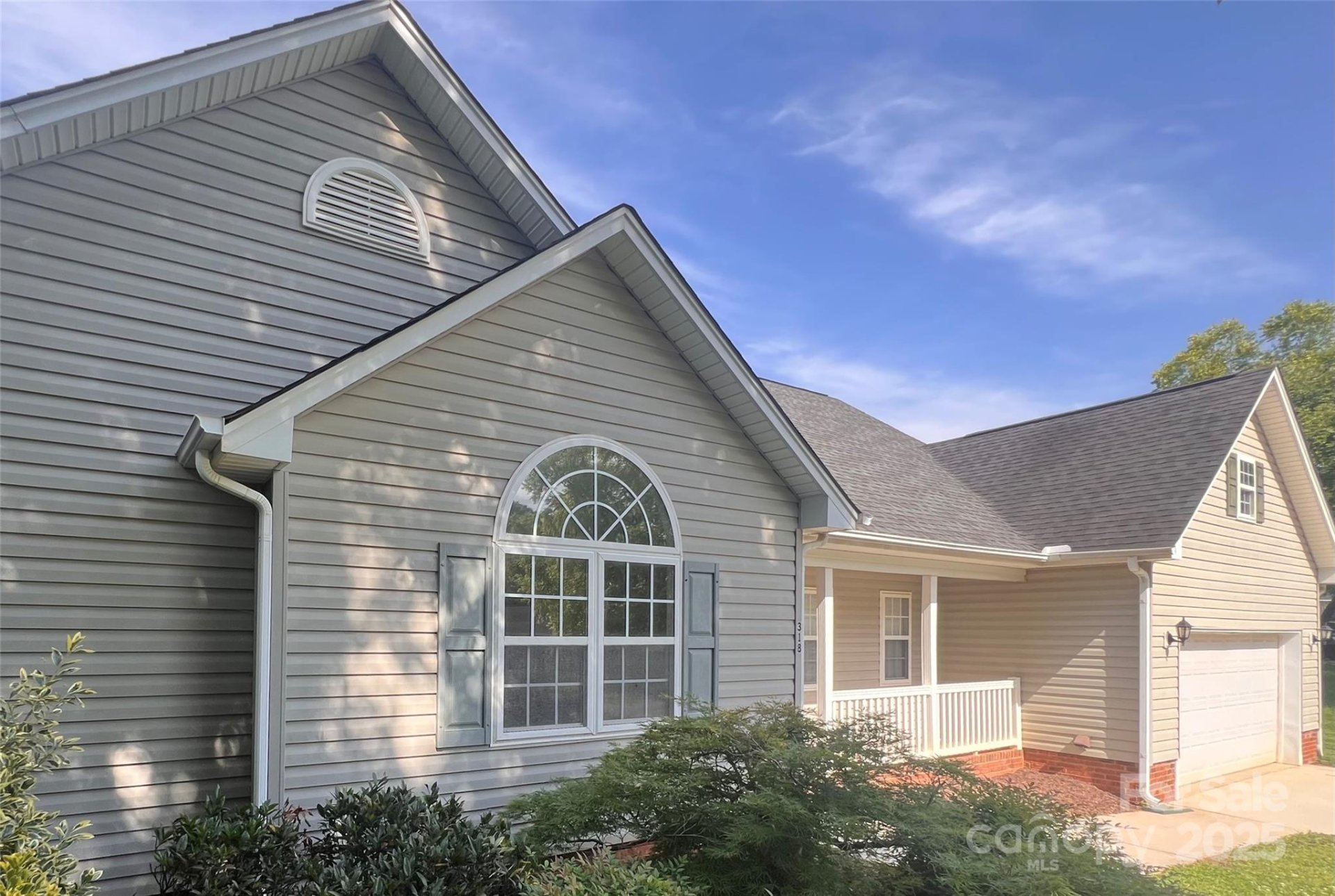Property image 2 at 318 Linsbury Court, Gastonia, NC 28056