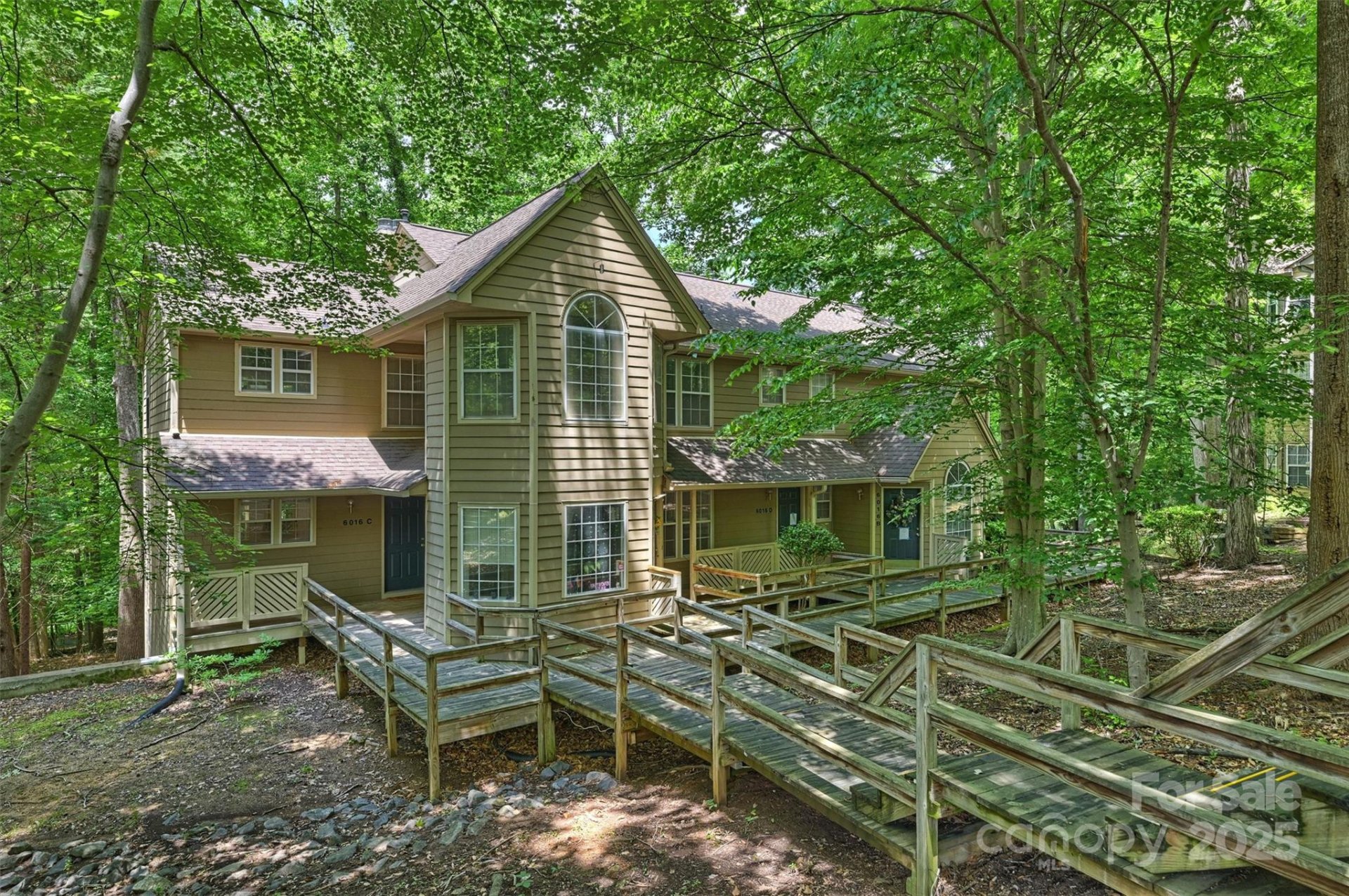 6016 Gray Gate Lane