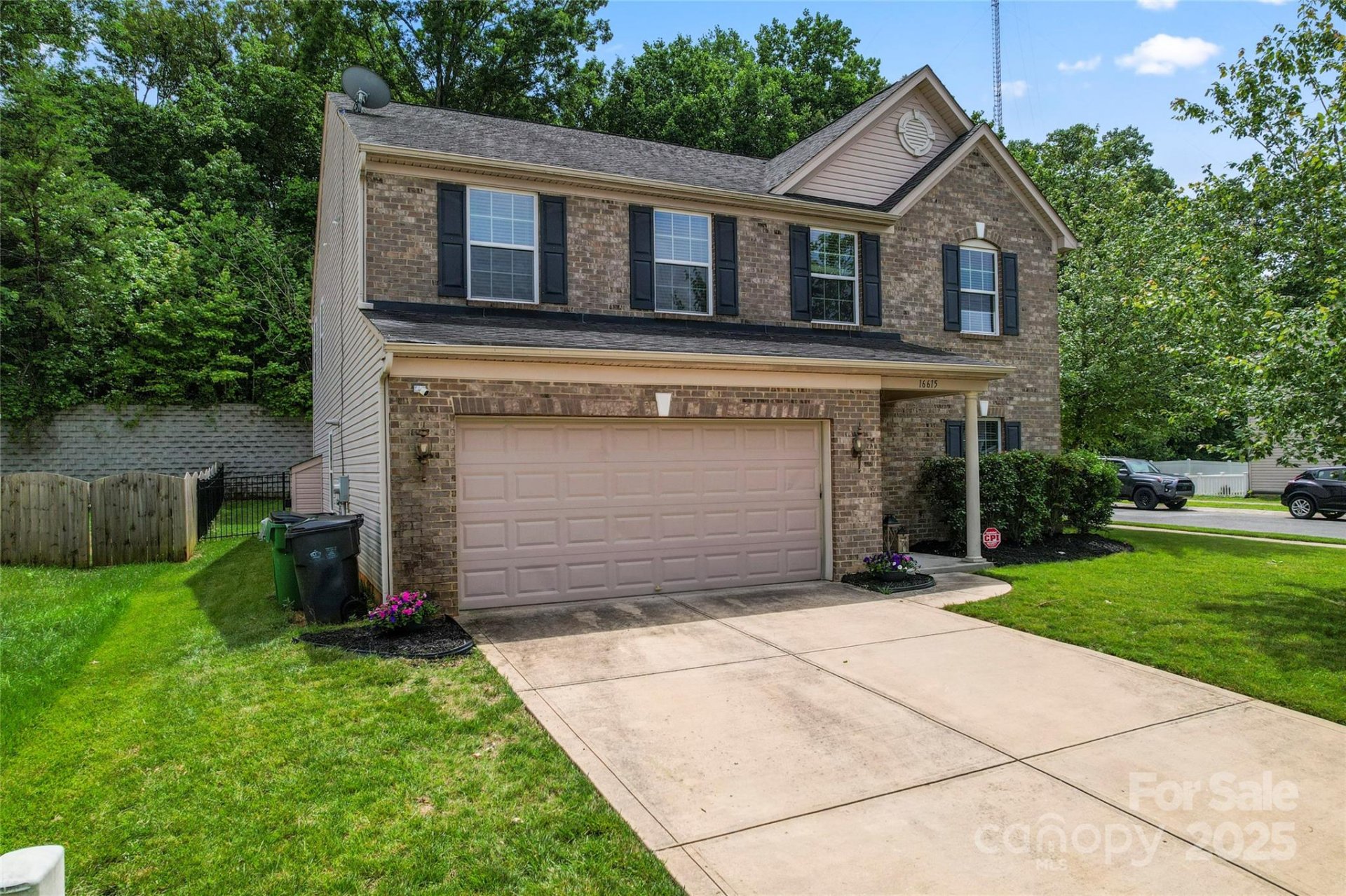 Property image 2 at 16615 Crimson Sargent Drive, Charlotte, NC 28213