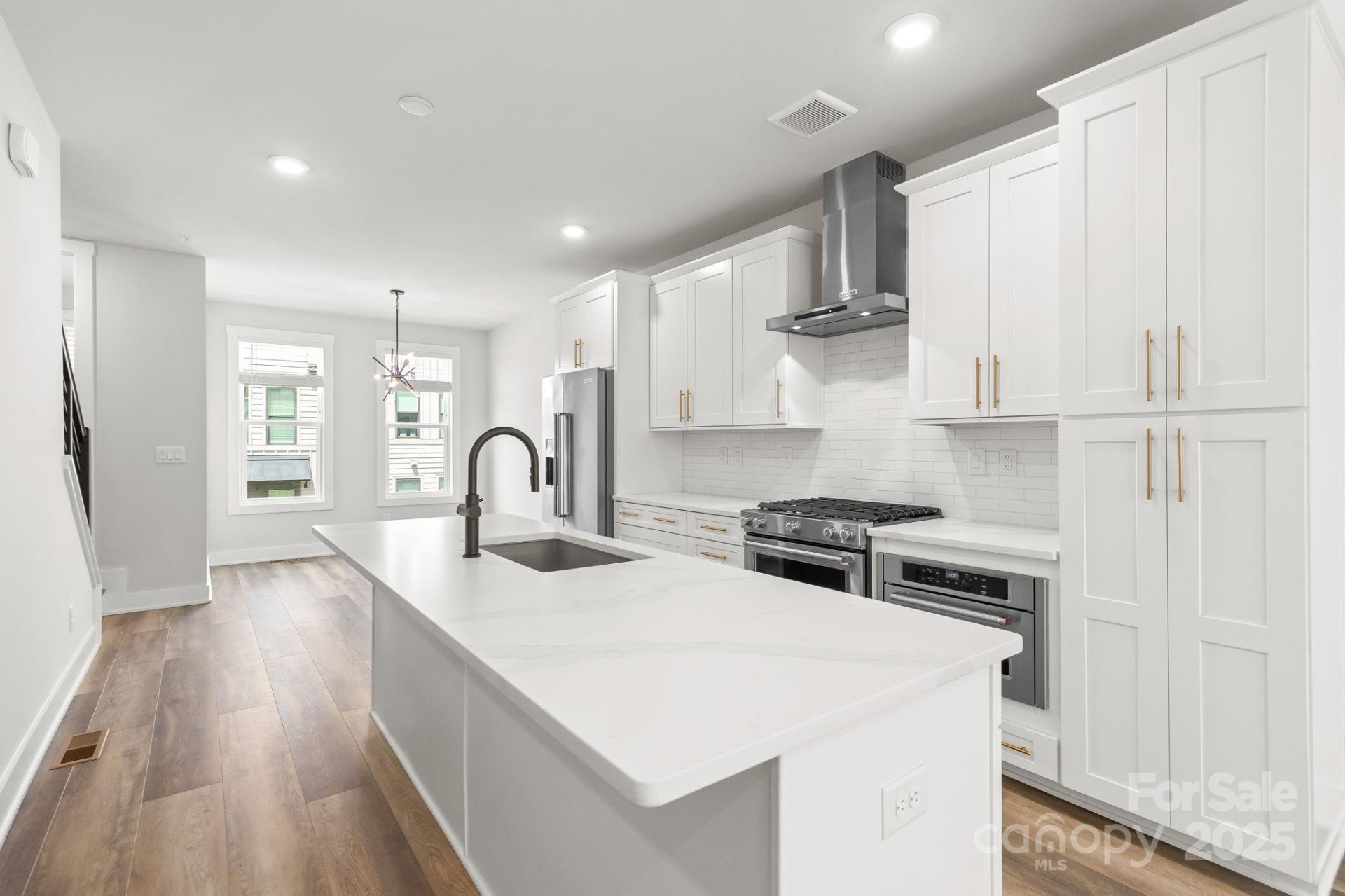 Property image 4 at 4011 Tundra Road, Charlotte, NC 28203