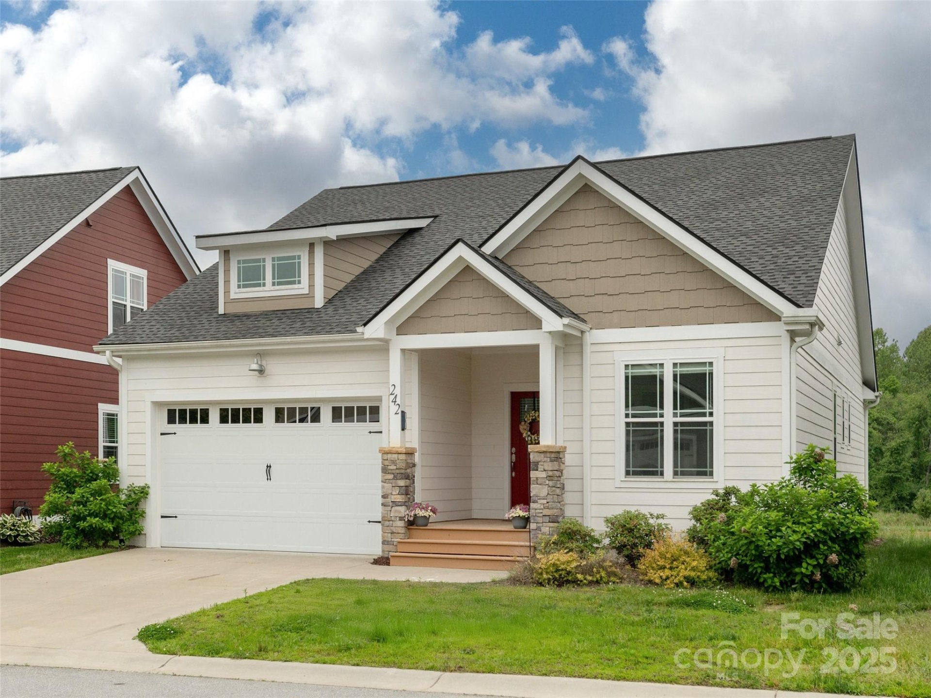 242 Leyland Circle
