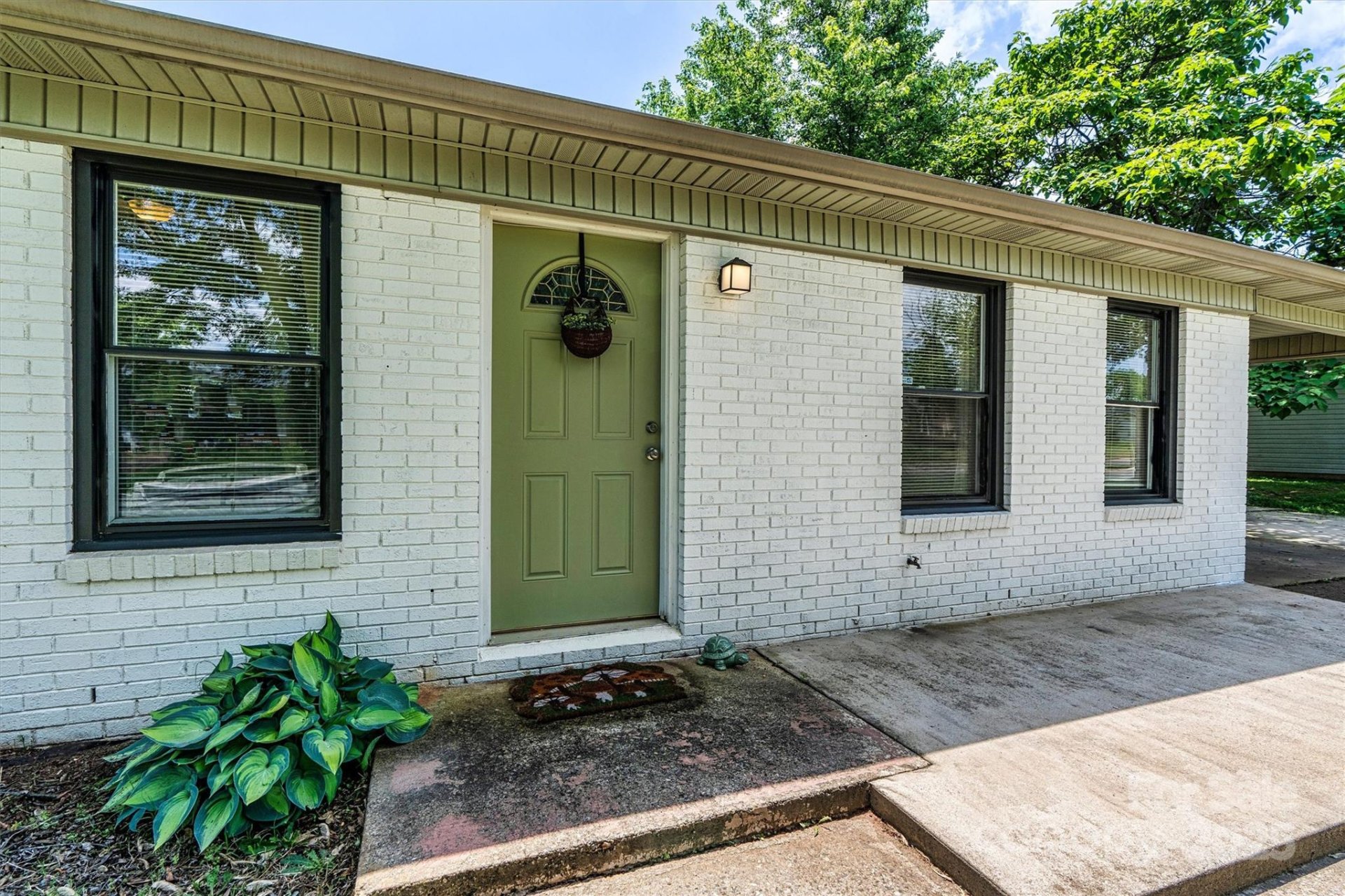 413 Picadilly Lane
