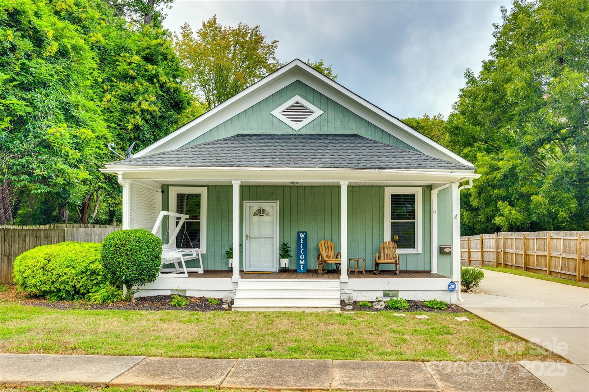8 Cauthen Street