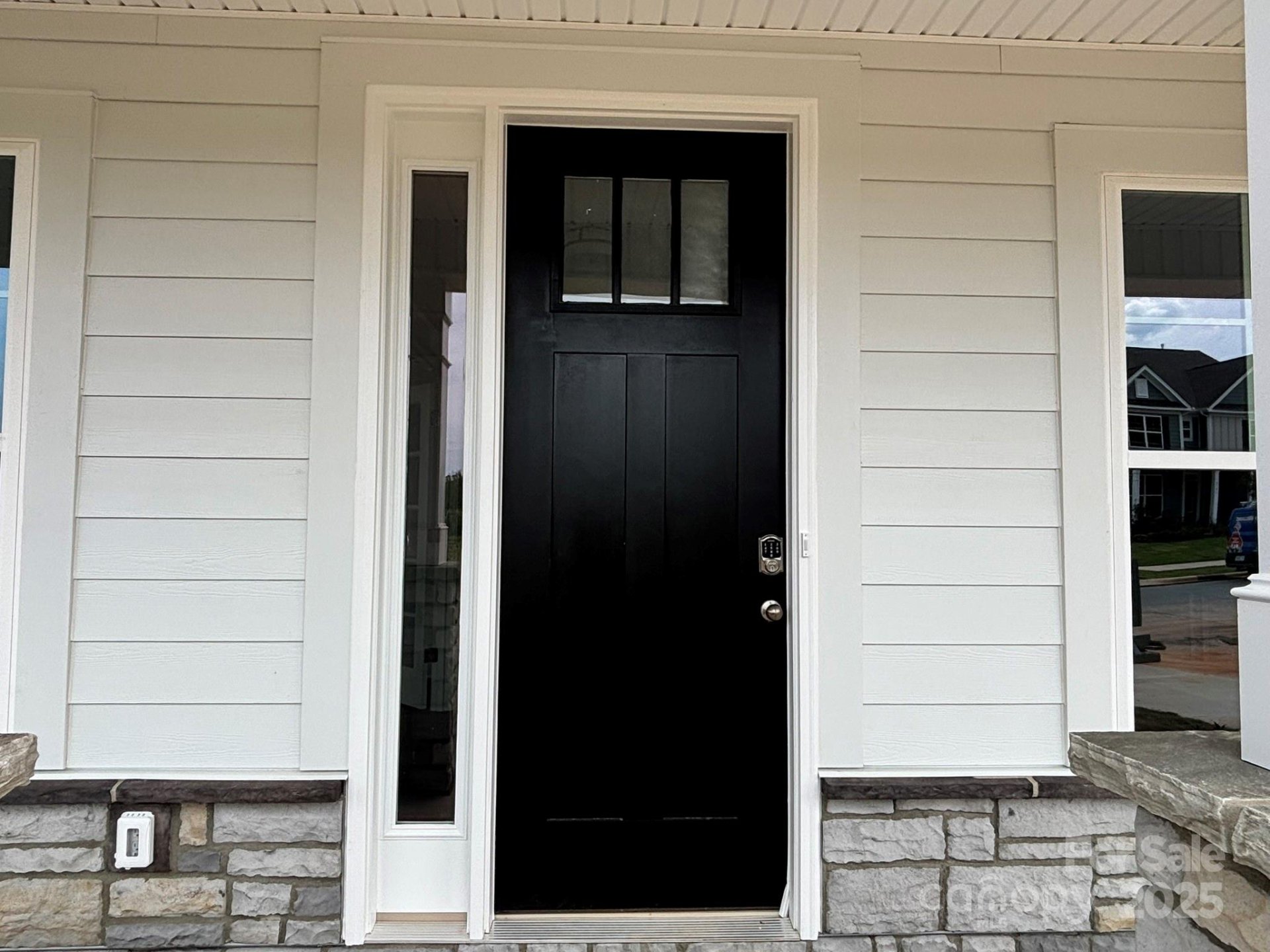 Property image 2 at 8692 Acadia Parkway, Sherrills Ford, NC 28673