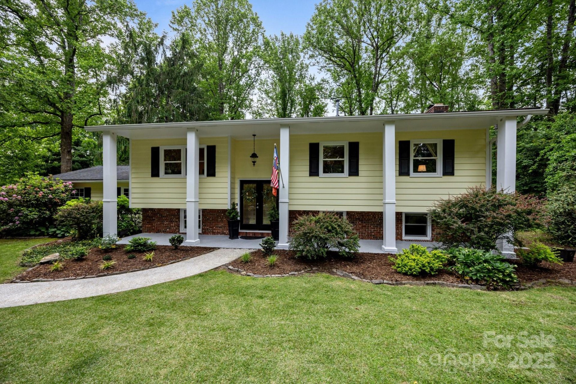 Property image 1 at 931 Indian Hill Road, Hendersonville, NC 28791