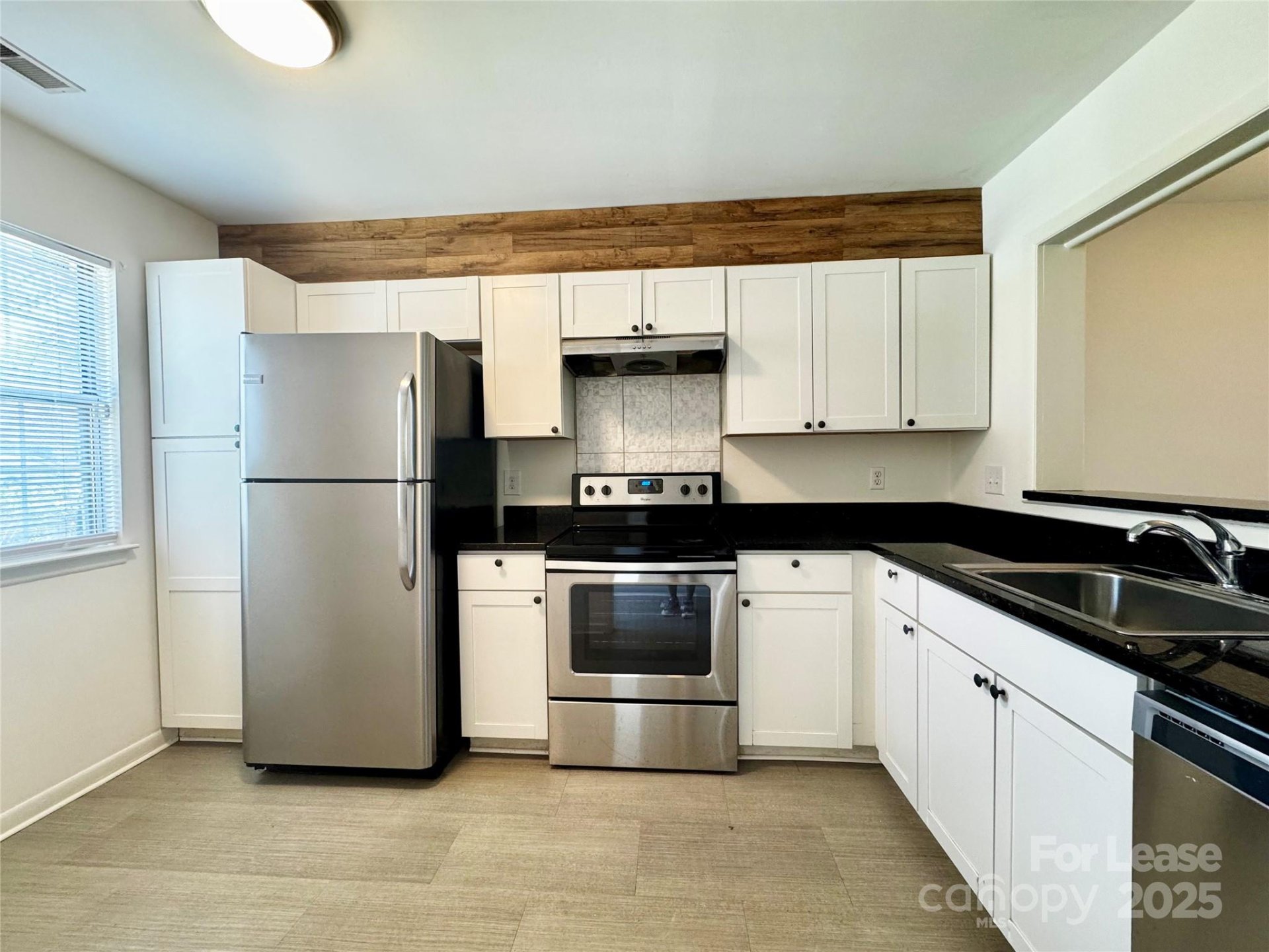 Property image 1 at 6102 Heath Ridge Court, Charlotte, NC 28210