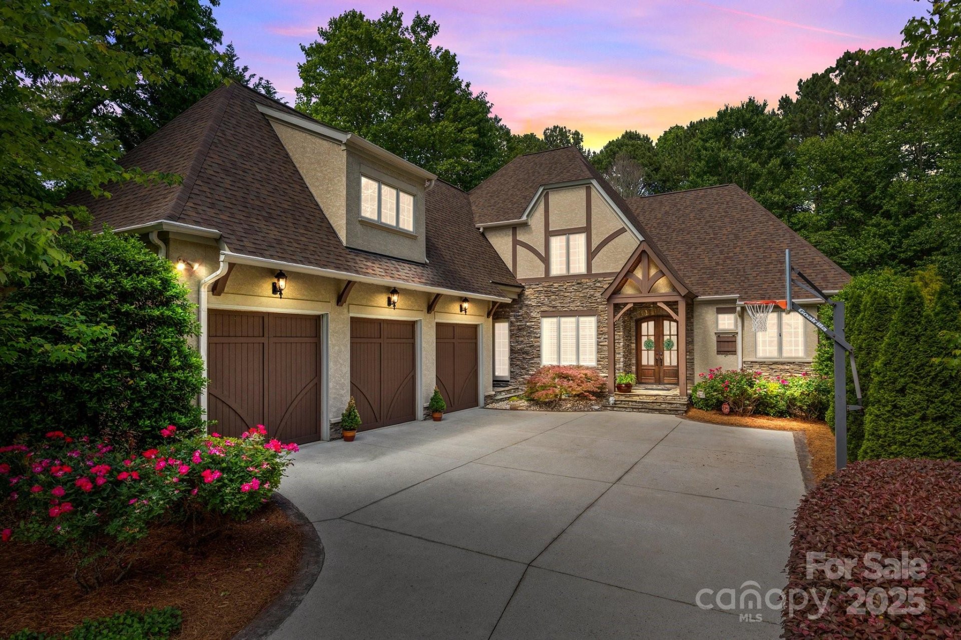 Property image 1 at 104 Golden Bell Court, Mooresville, NC 28117