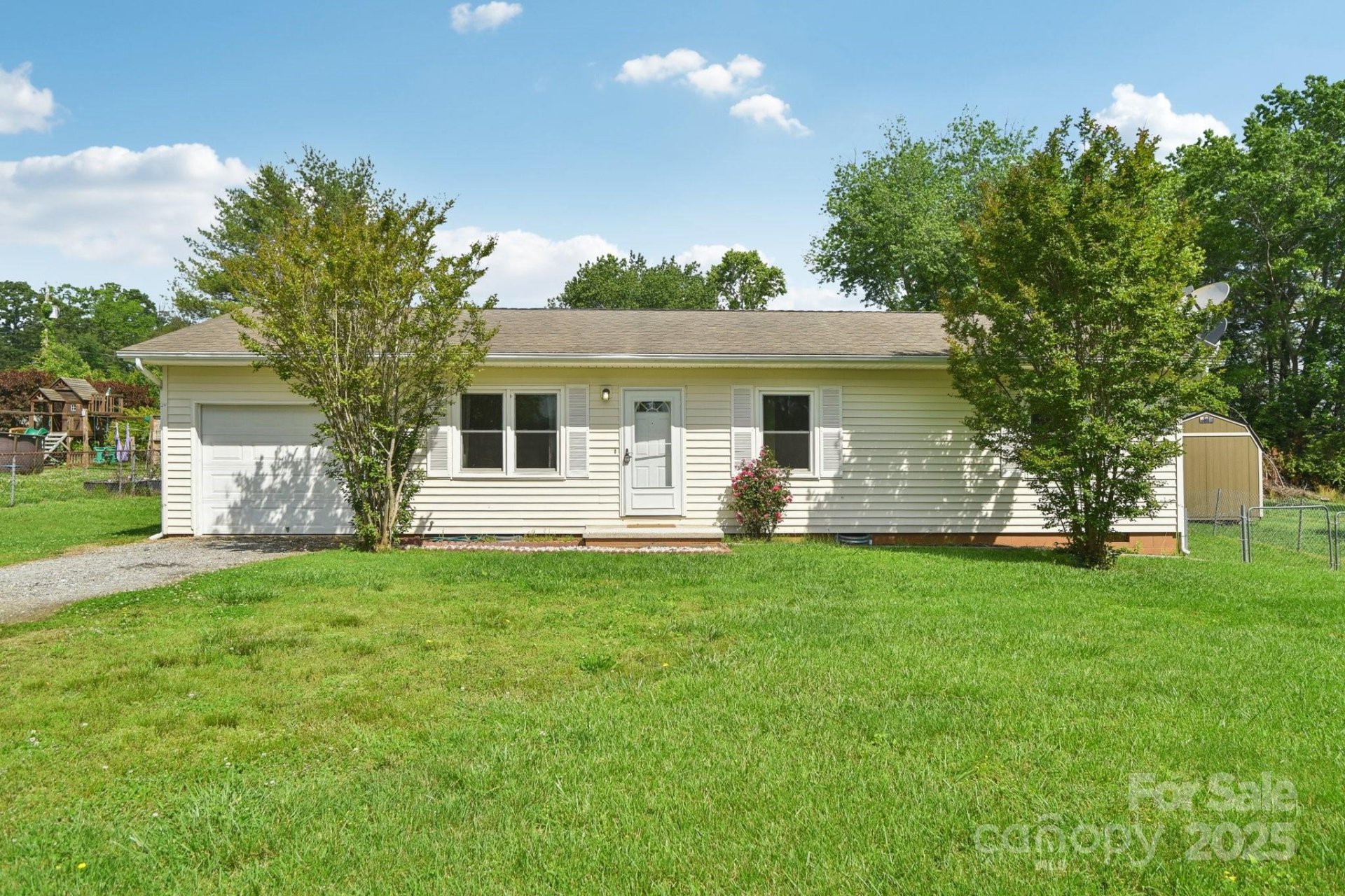 Property image 1 at 1181 Runway Drive, Hendersonville, NC 28792