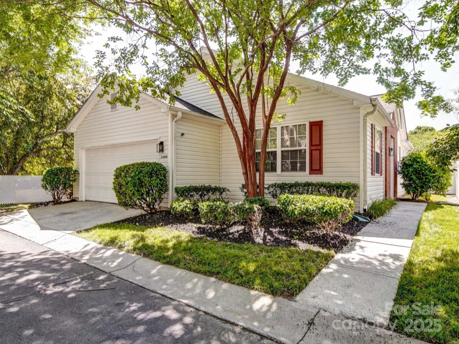 Property image 1 at 9360 Meadowmont View Drive, Charlotte, NC 28269