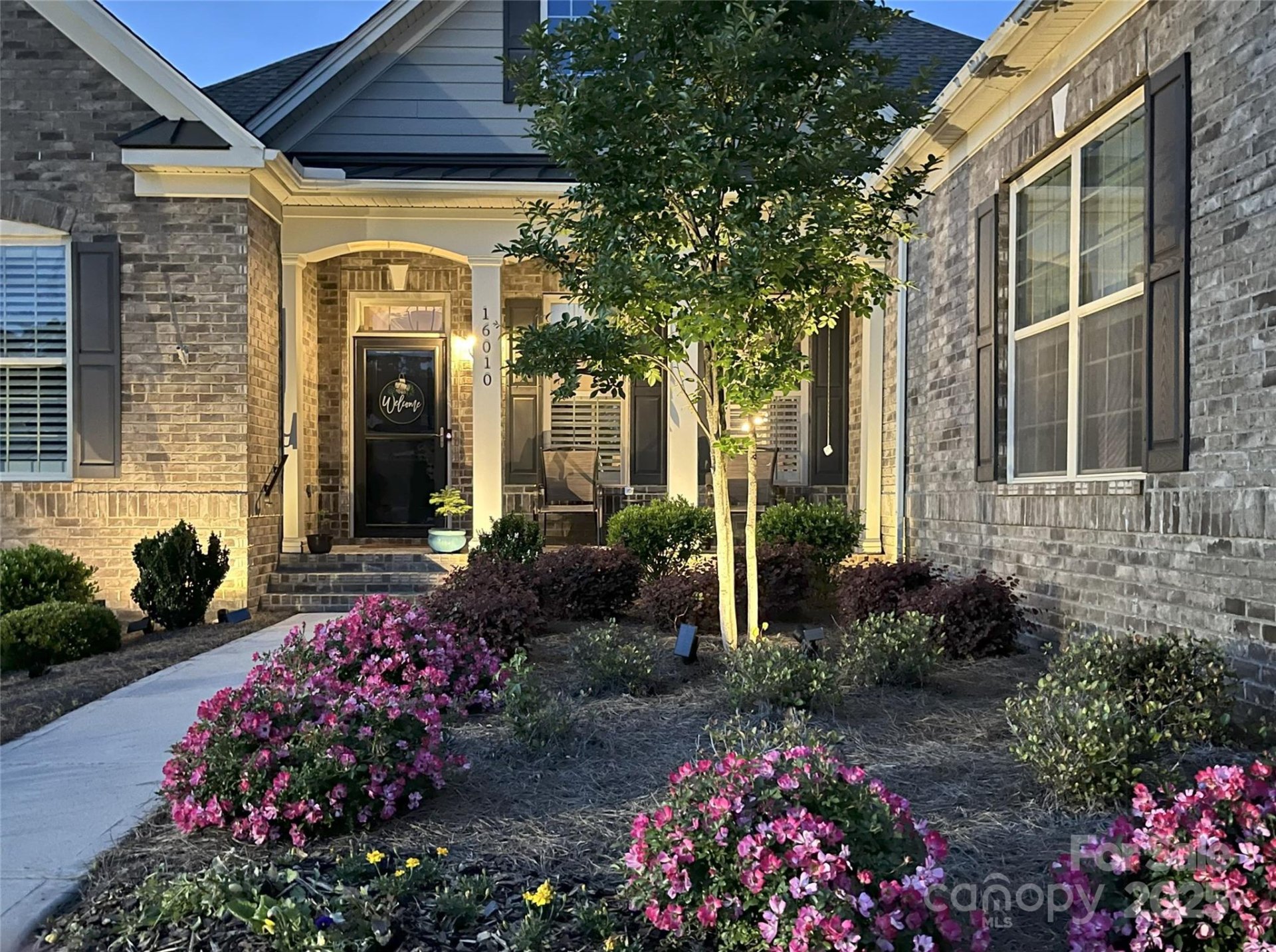 Property image 4 at 16010 Vale Ridge Drive, Charlotte, NC 28278