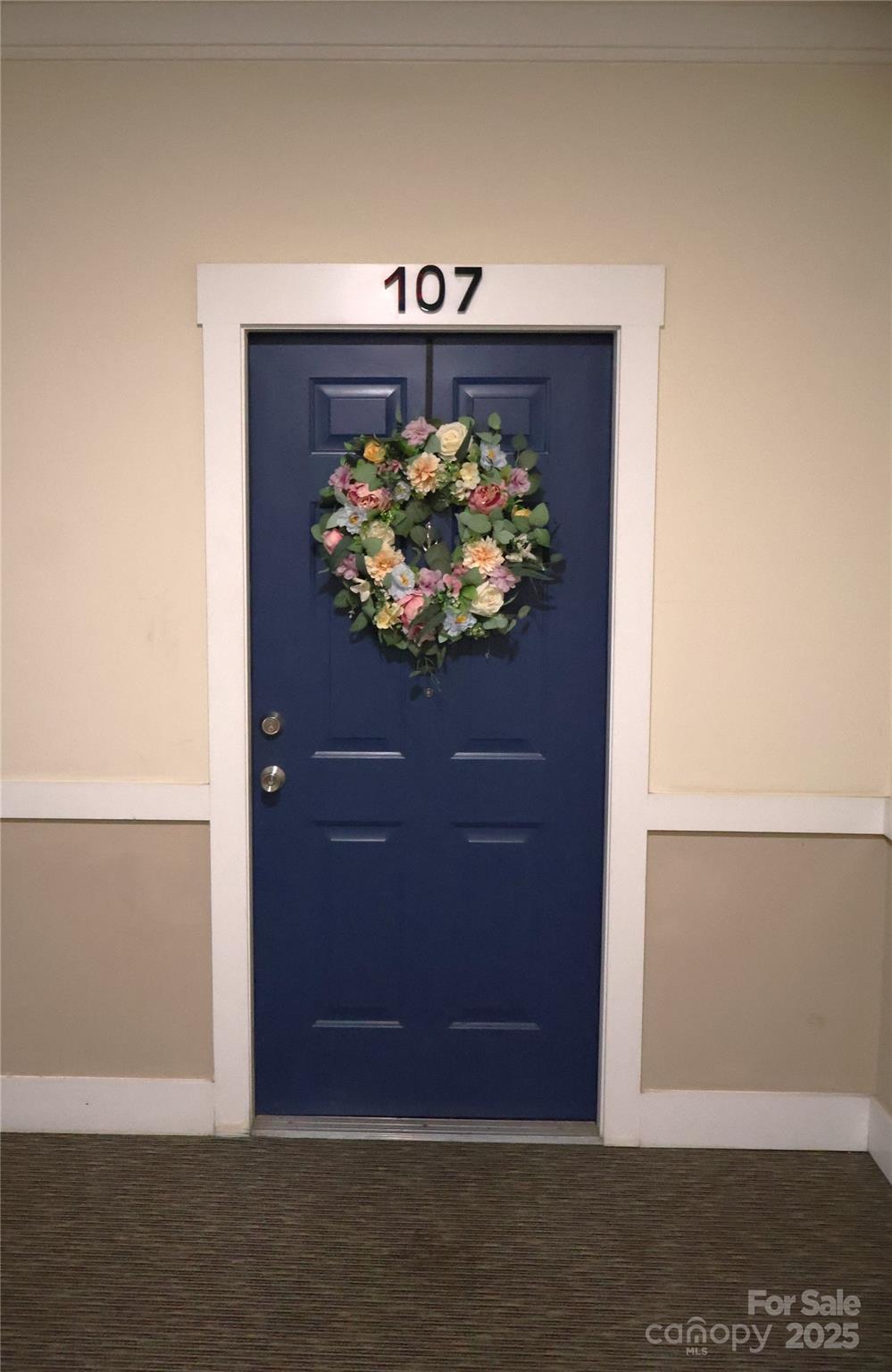 Property image 2 at 1000 E Woodlawn Road, Charlotte, NC 28209