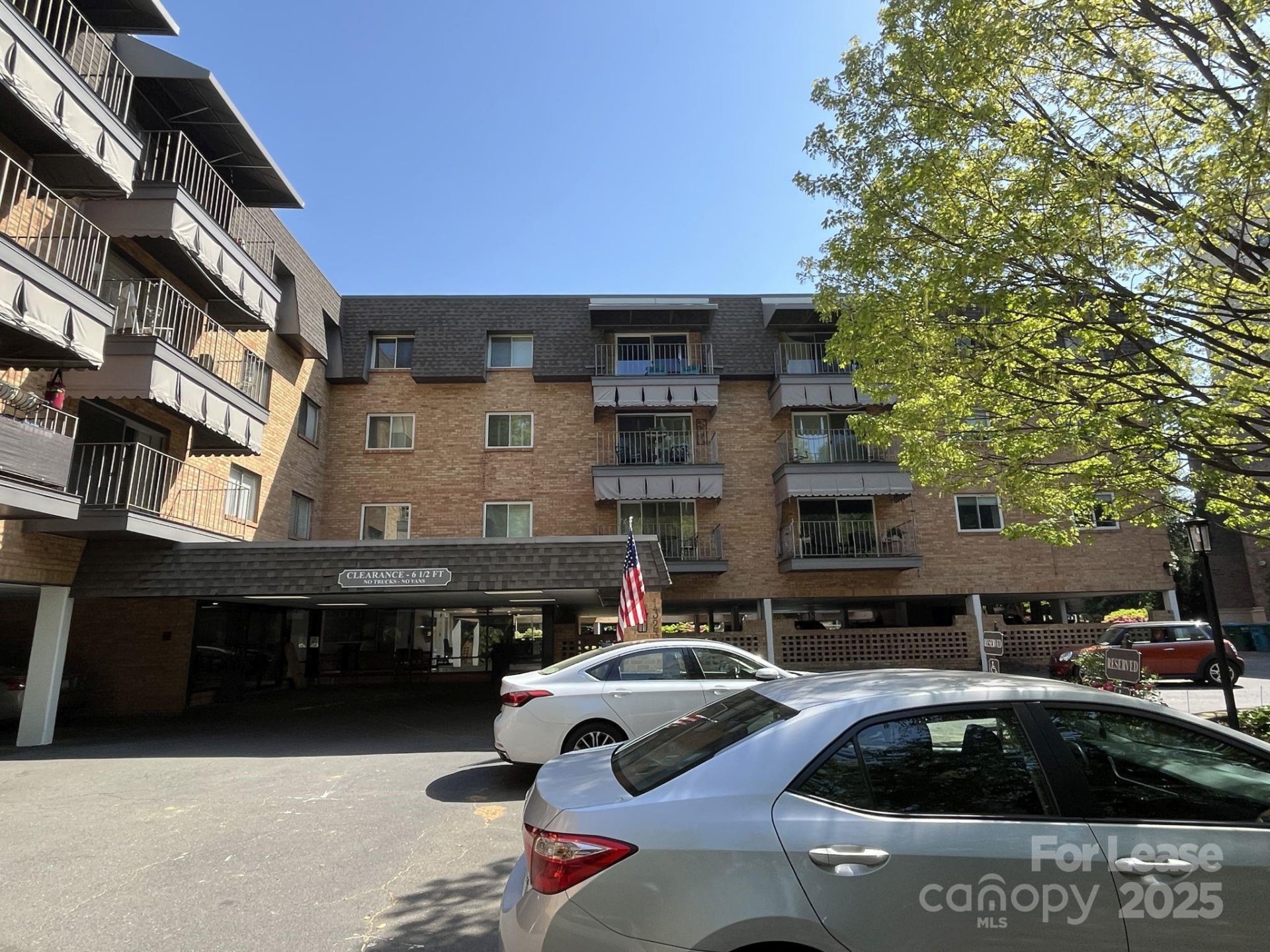 Property image 2 at 1323 Queens Road, Charlotte, NC 28207