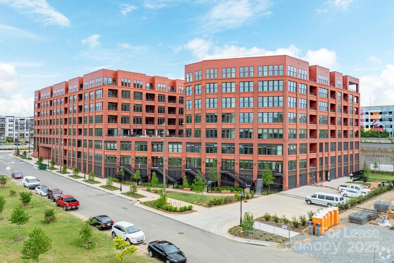 300 E 36th Street