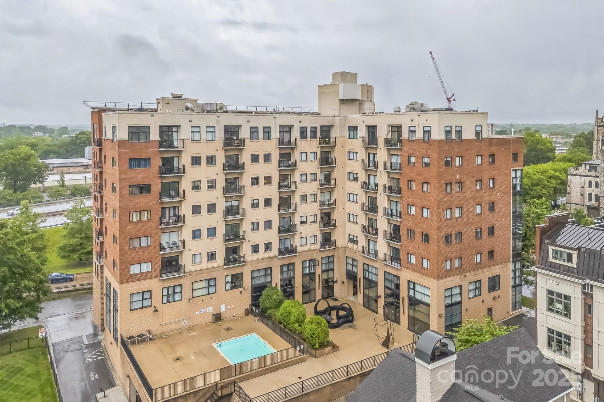 715 North Church Street, Charlotte Community