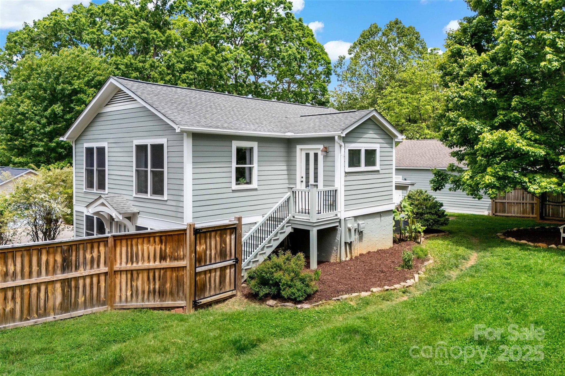 Property image 3 at 24 Browndale Road, Asheville, NC 28805
