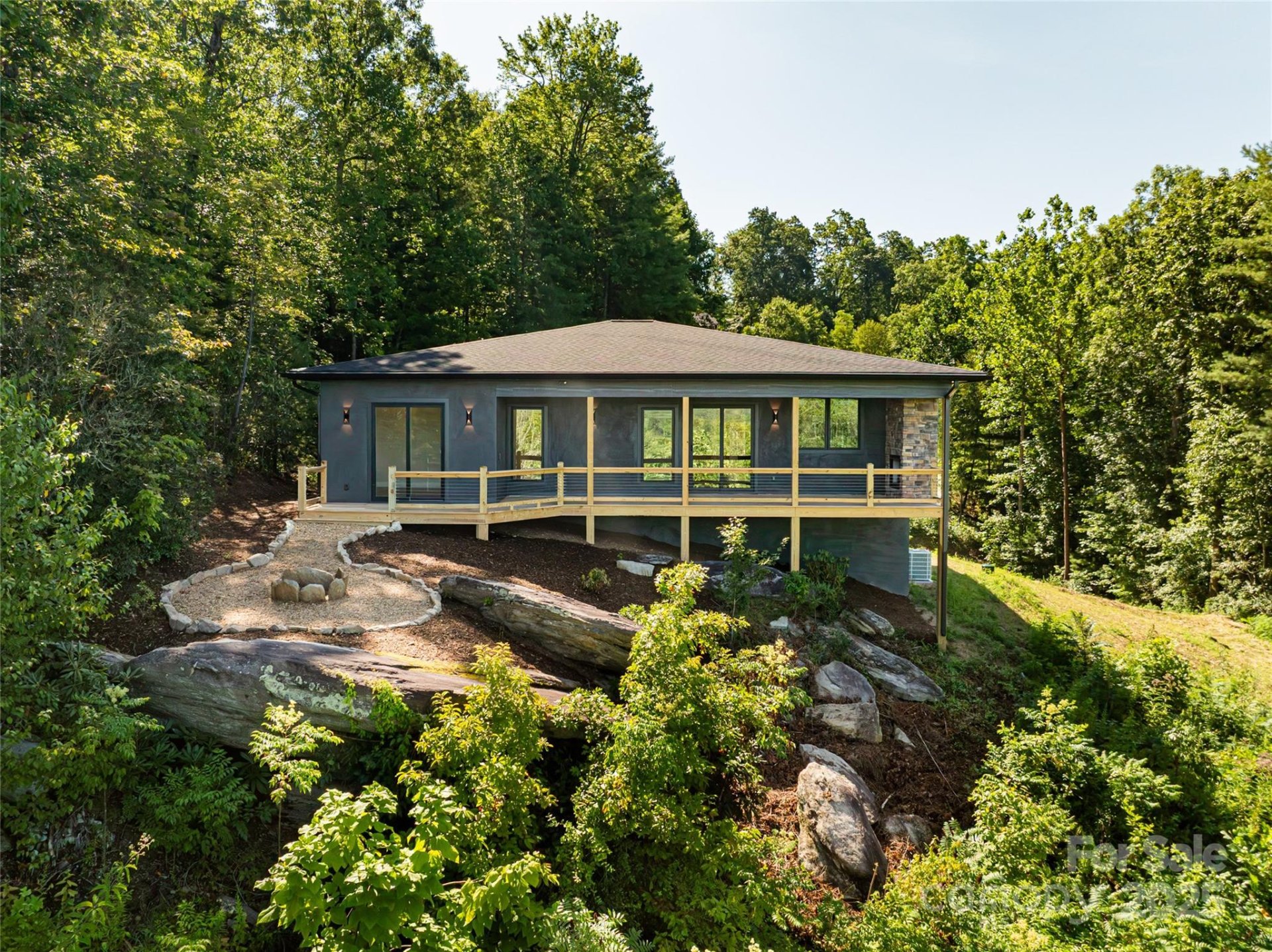 Property image 3 at 129 Parkway View Drive, Hendersonville, NC 28739