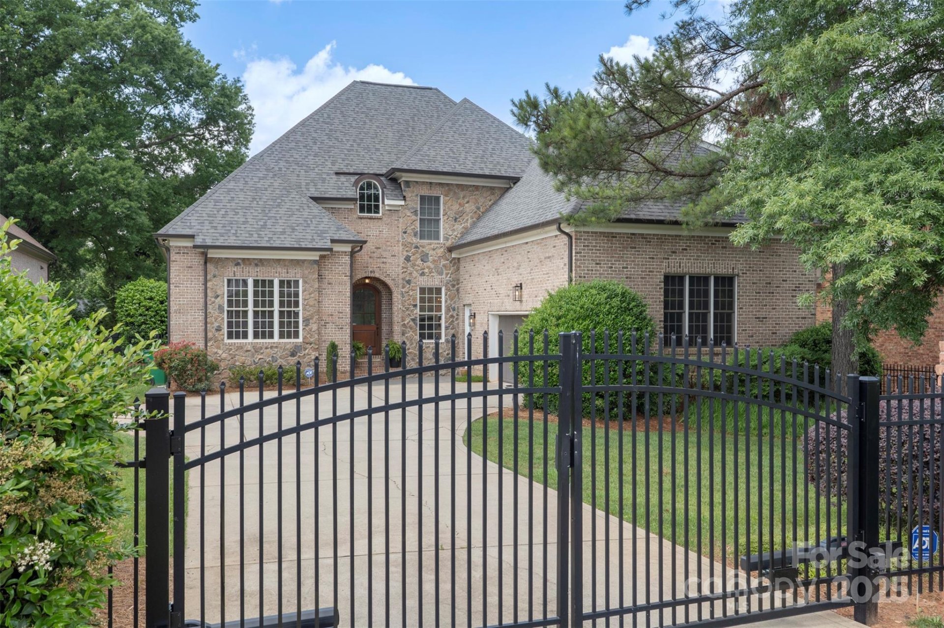 6132 Sharon Road