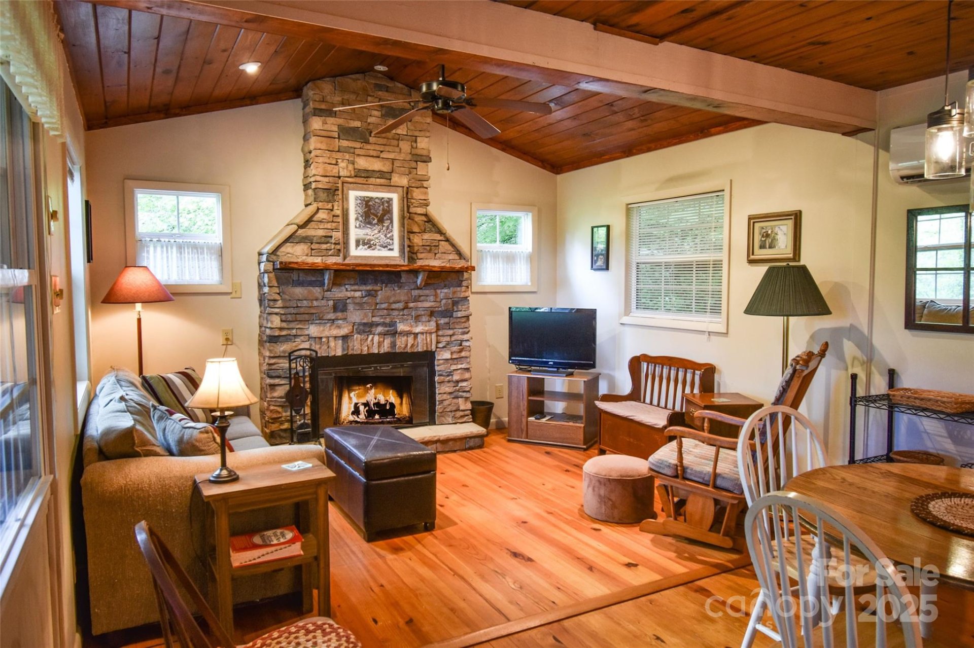 Property image 4 at 40 Bear Cove Circle, Bryson City, NC 28713