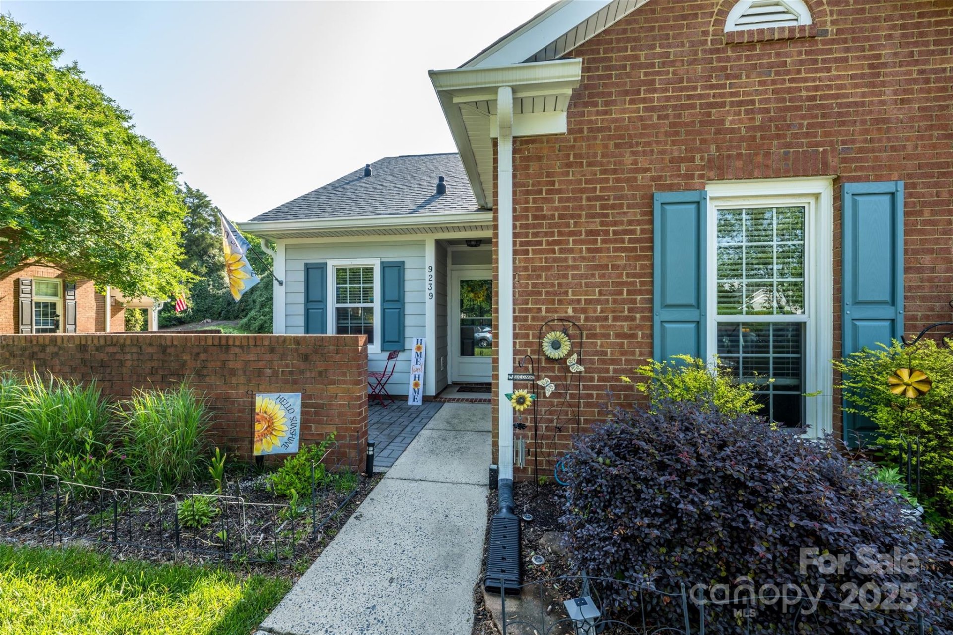 Property image 1 at 9239 N Vicksburg Park Court, Charlotte, NC 28210