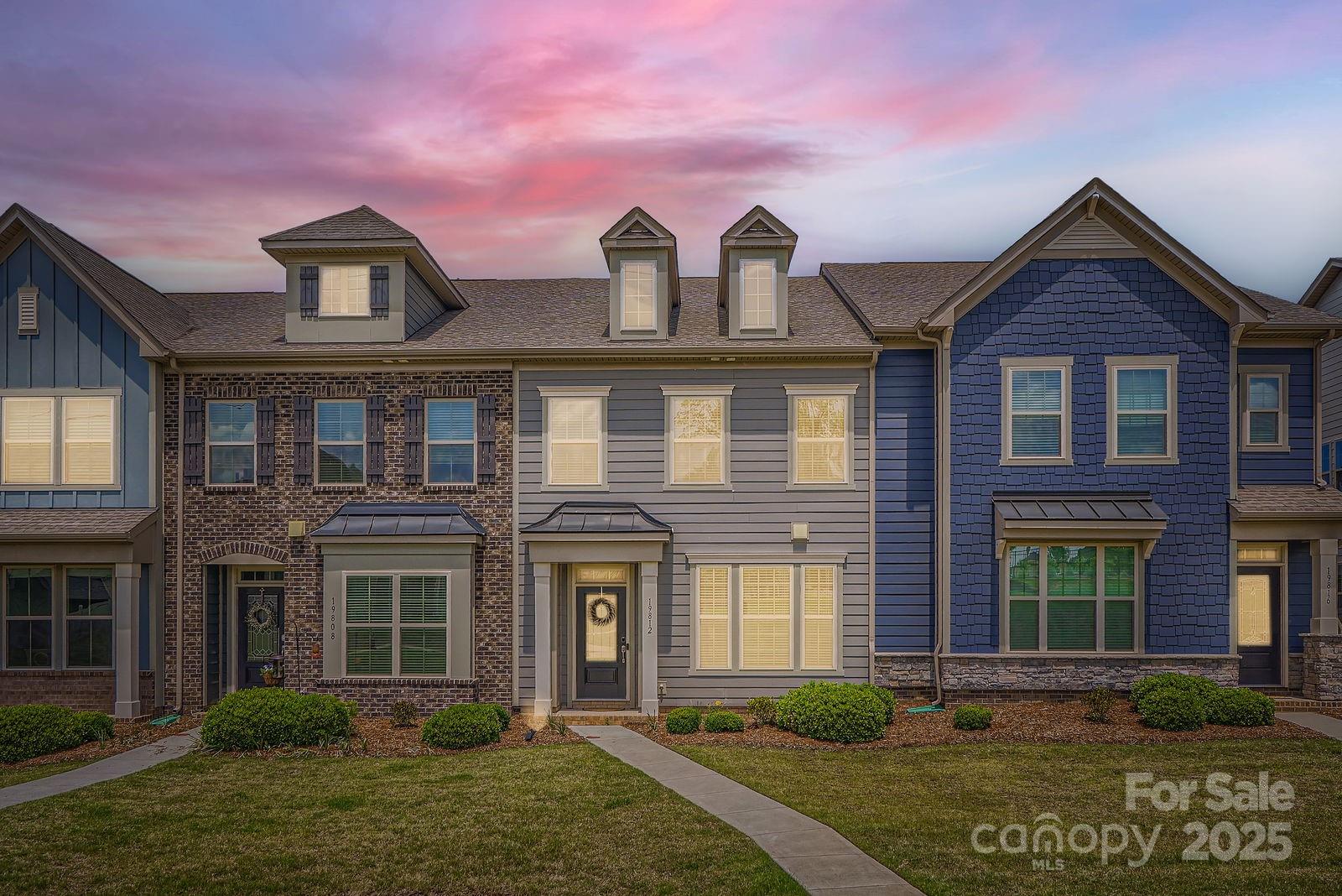 19812 Elise Caroline Alley