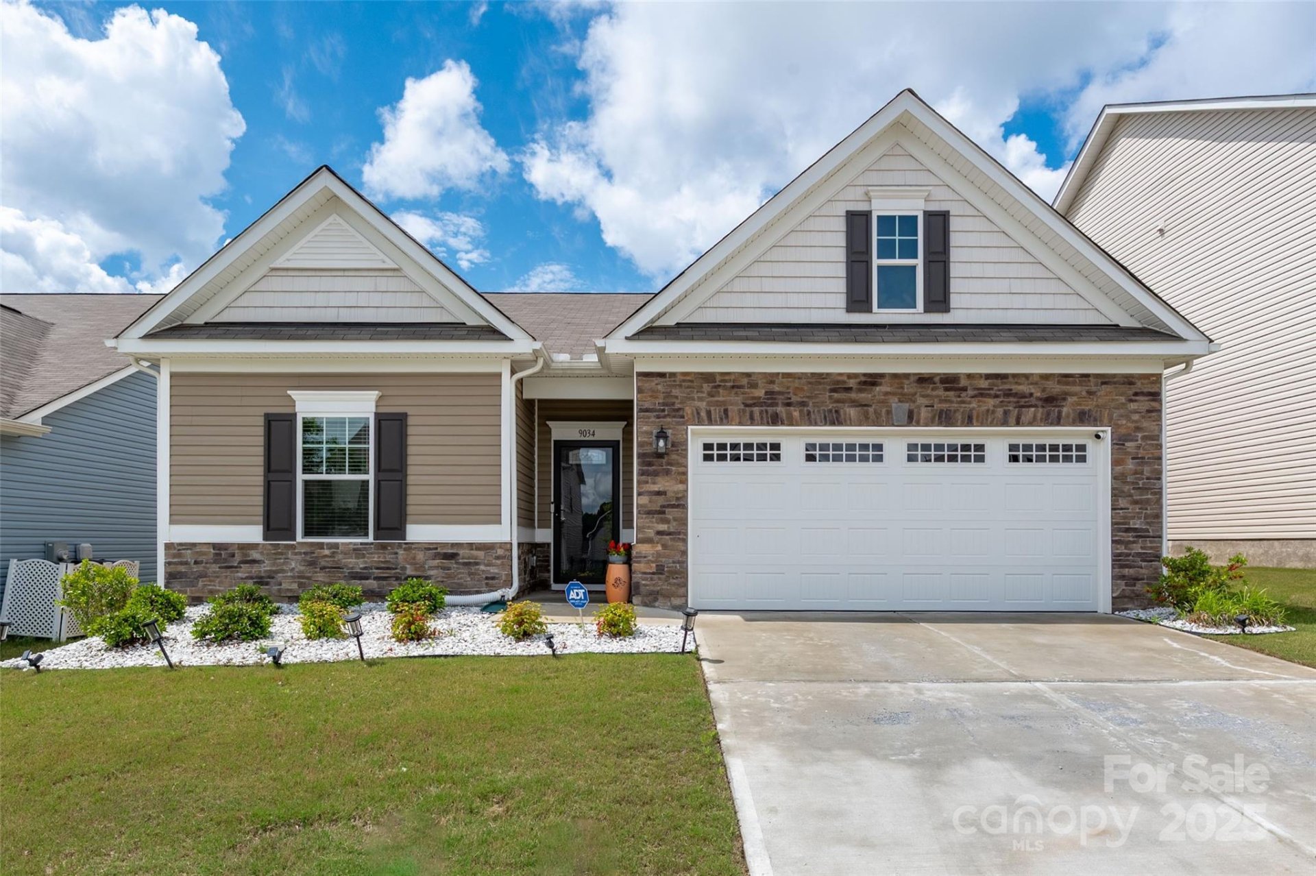 Property image 1 at 9034 Evercrisp Lane, Charlotte, NC 28215