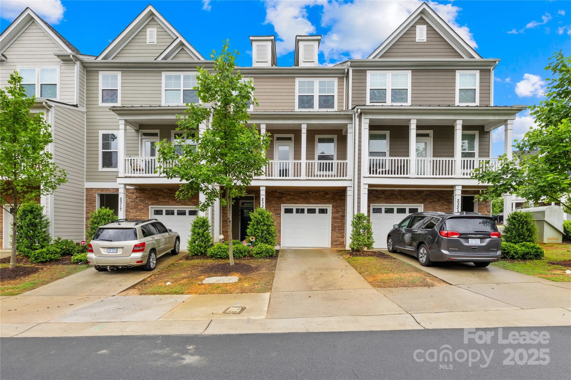 2321 Creekmere Lane