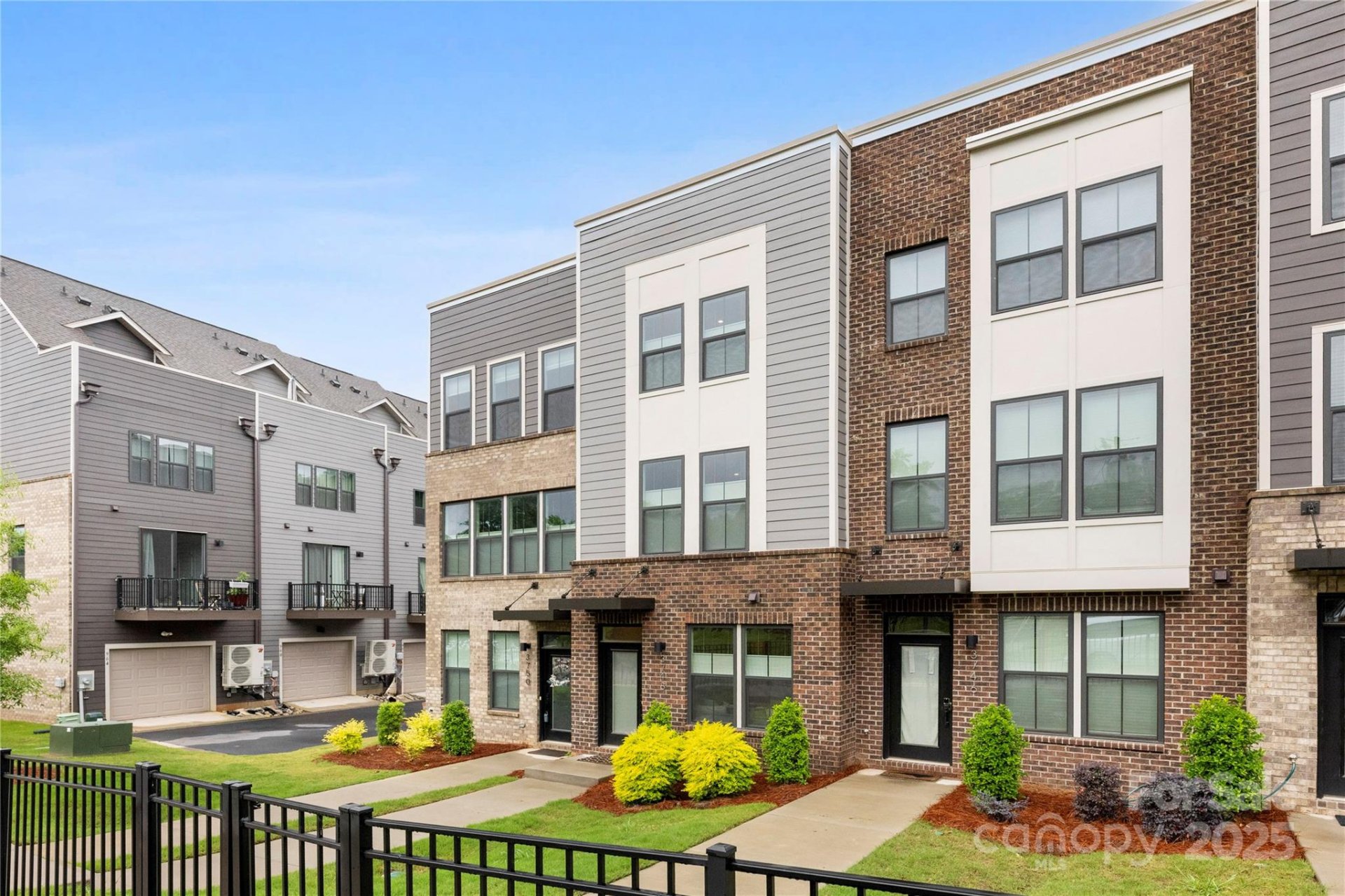 Property image 1 at 3748 Ellington Street, Charlotte, NC 28211