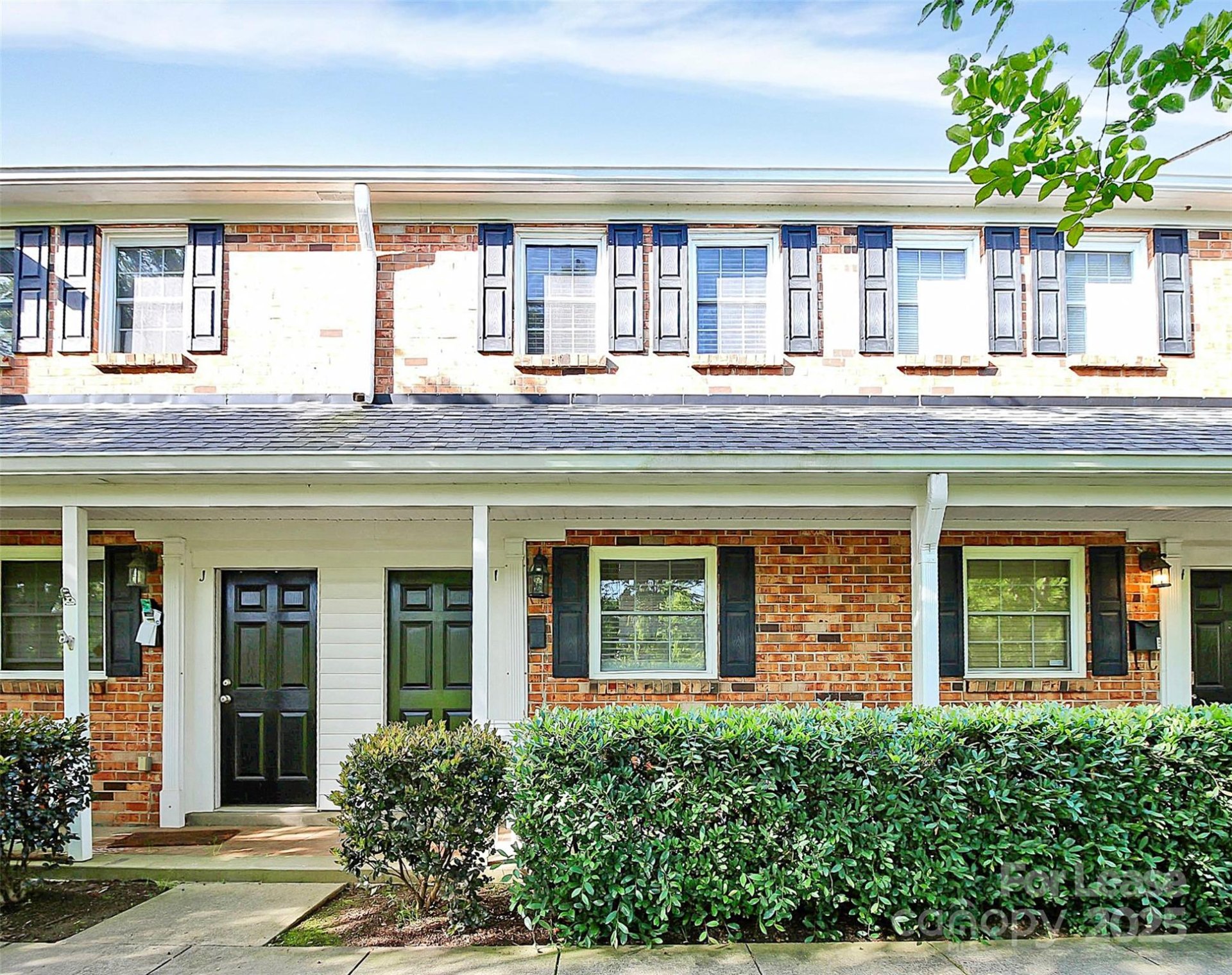 Property image 1 at 1218 Green Oaks Lane, Charlotte, NC 28205