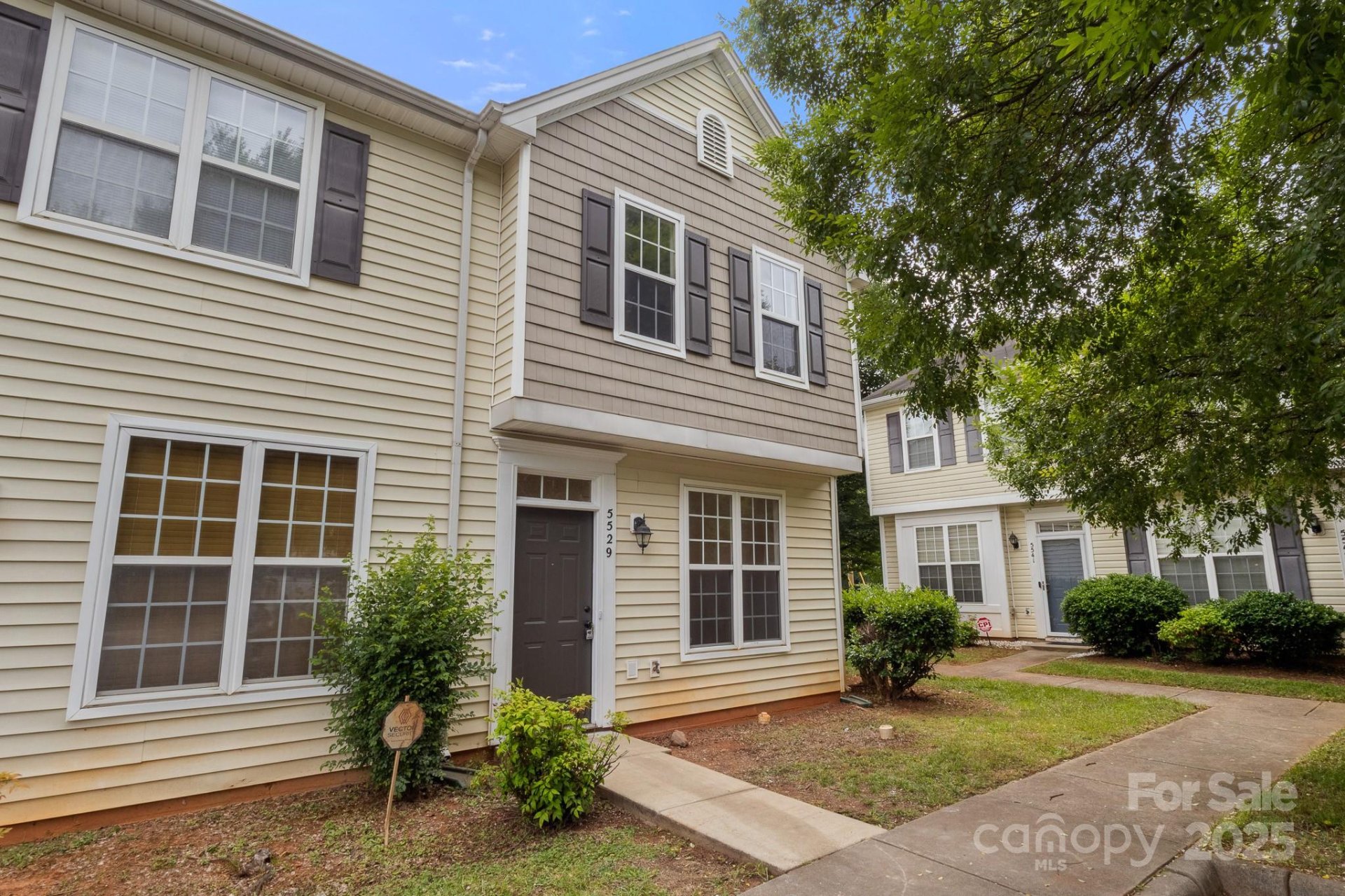 Property image 1 at 5529 Seths Drive, Charlotte, NC 28269