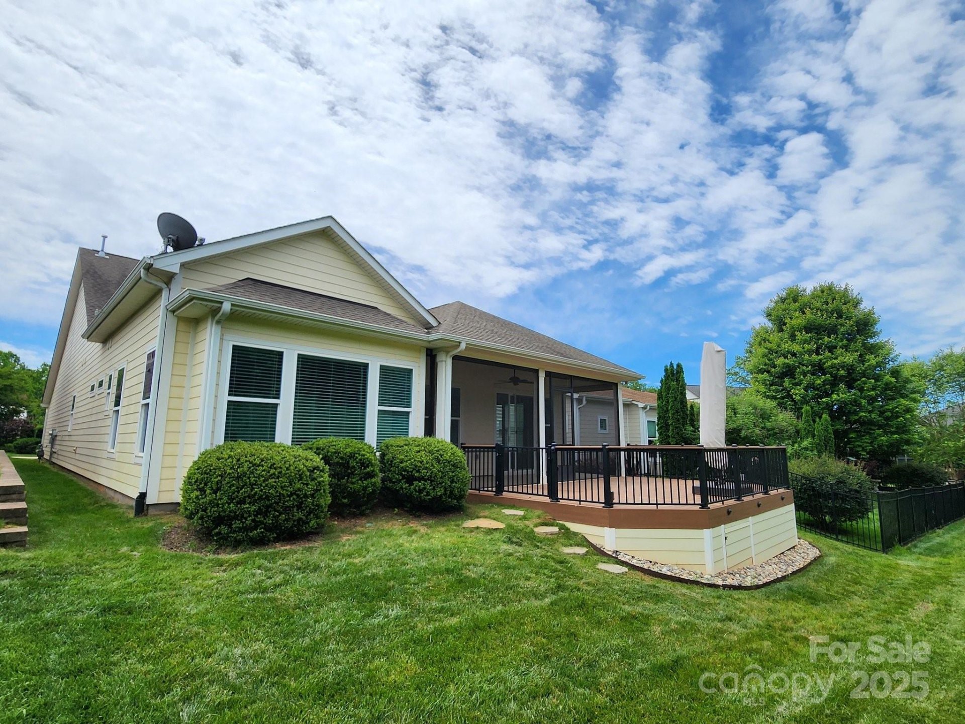 Property image 4 at 467 Granite Lake Court, Denver, NC 28037