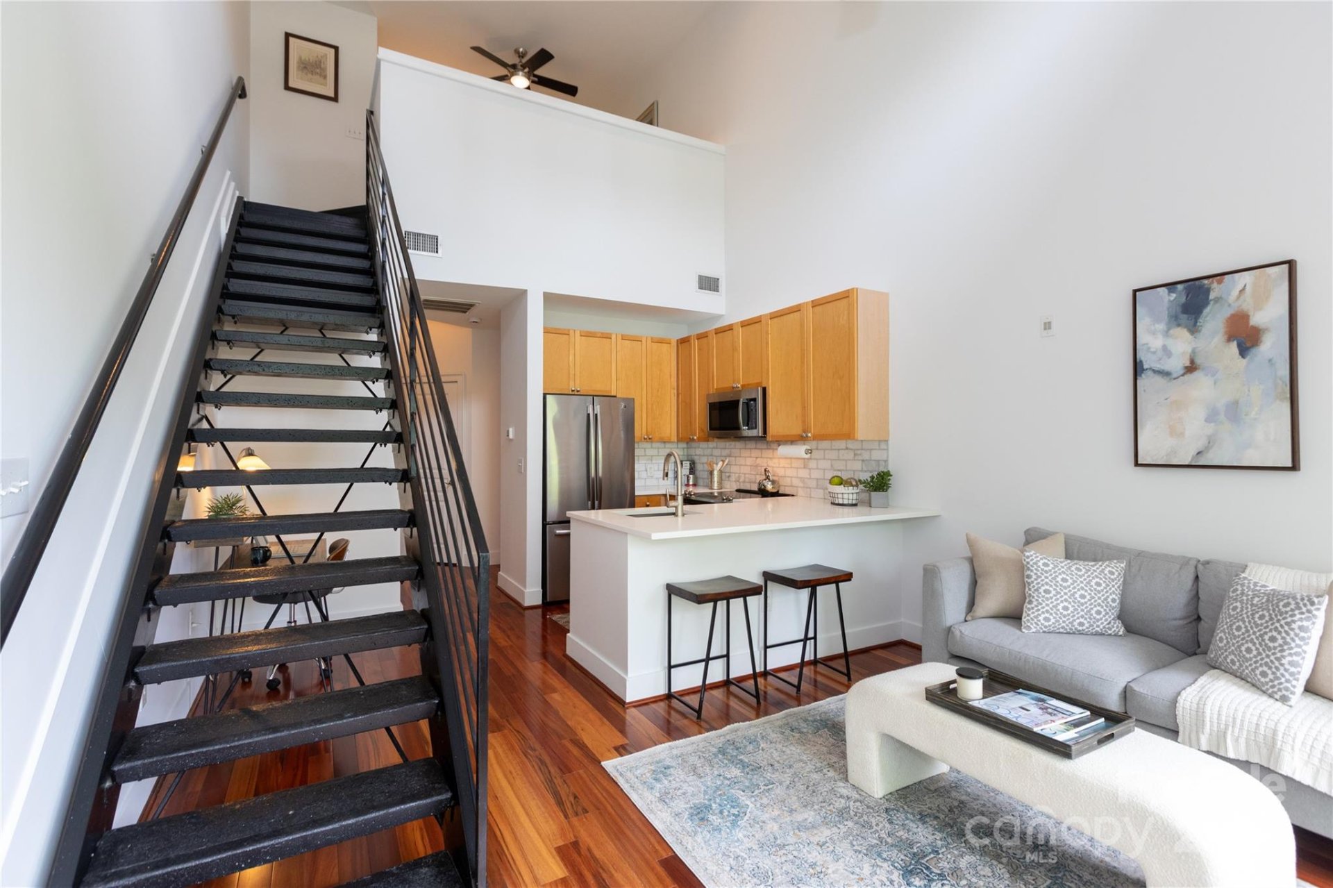 Property image 2 at 115 E Park Avenue, Charlotte, NC 28203