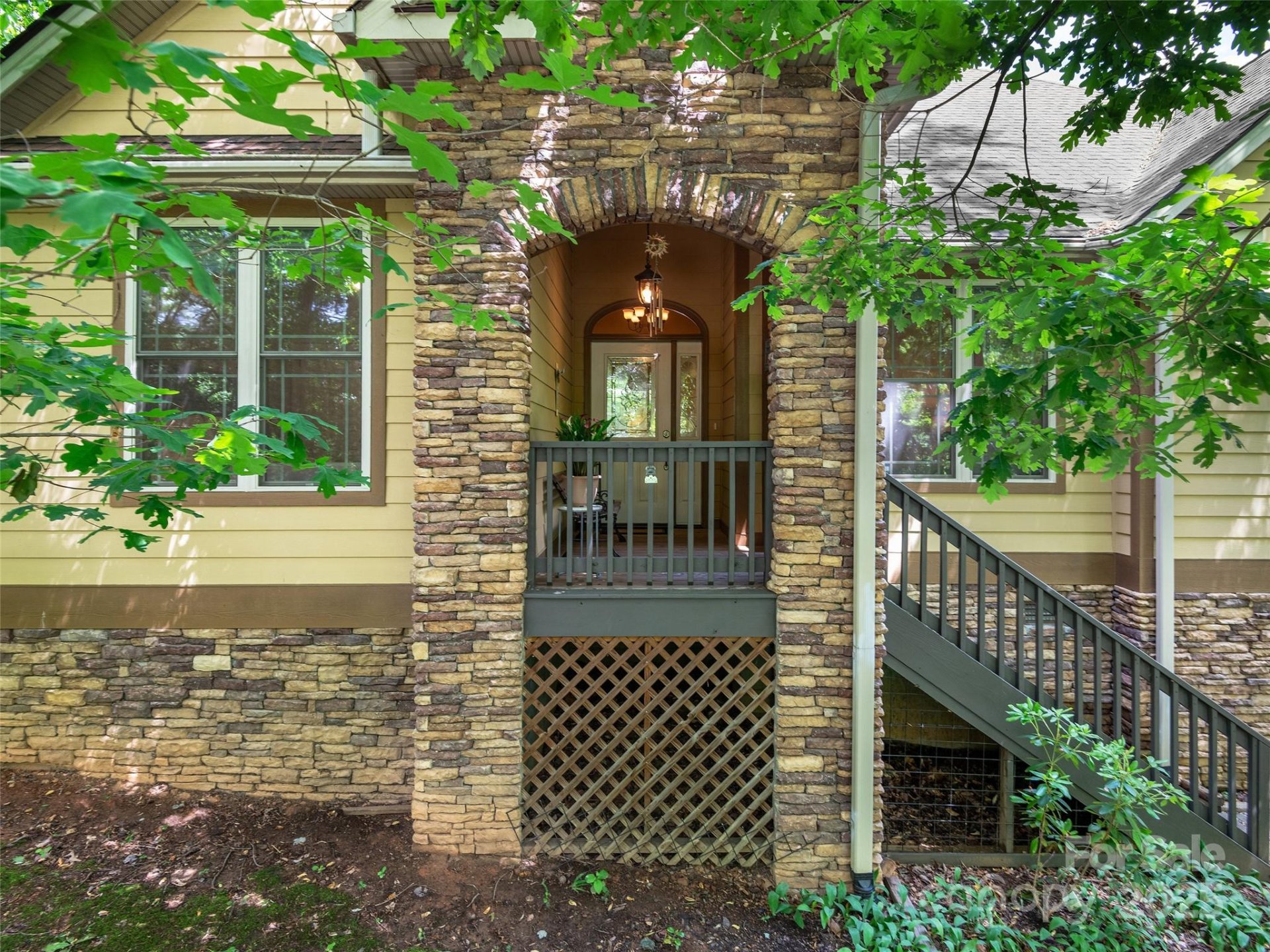 Property image 3 at 4 Alsatian Lane, Asheville, NC 28805