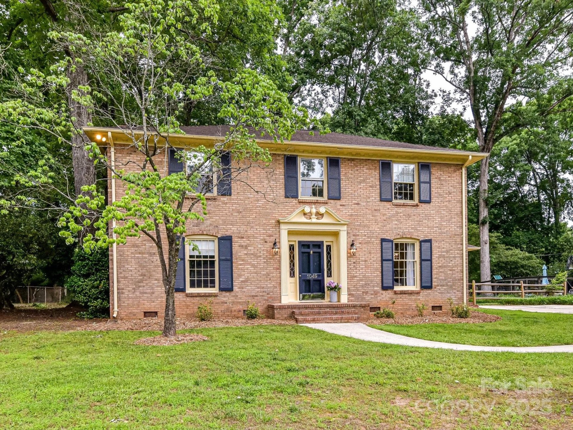 Property image 1 at 1049 Regency Drive, Charlotte, NC 28211