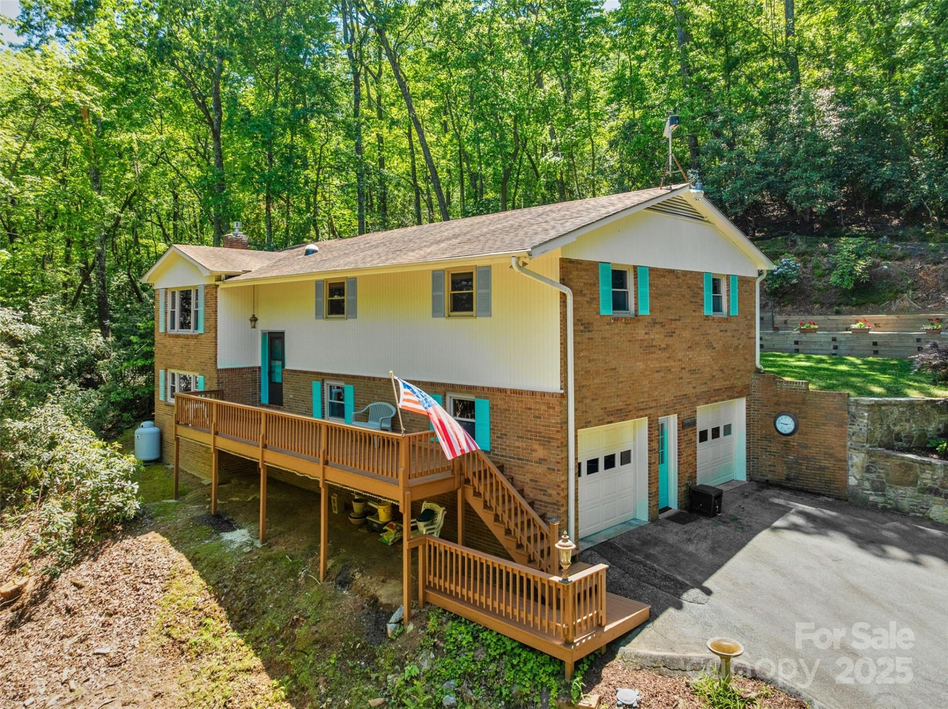 230 Turtle Lane