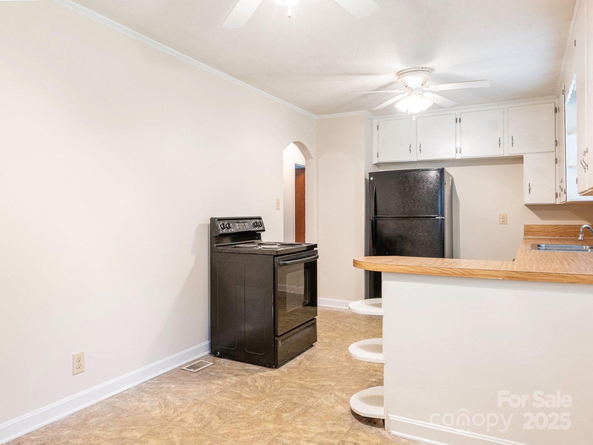 Property image 4 at 876 Stowe Lane, Gastonia, NC 28056