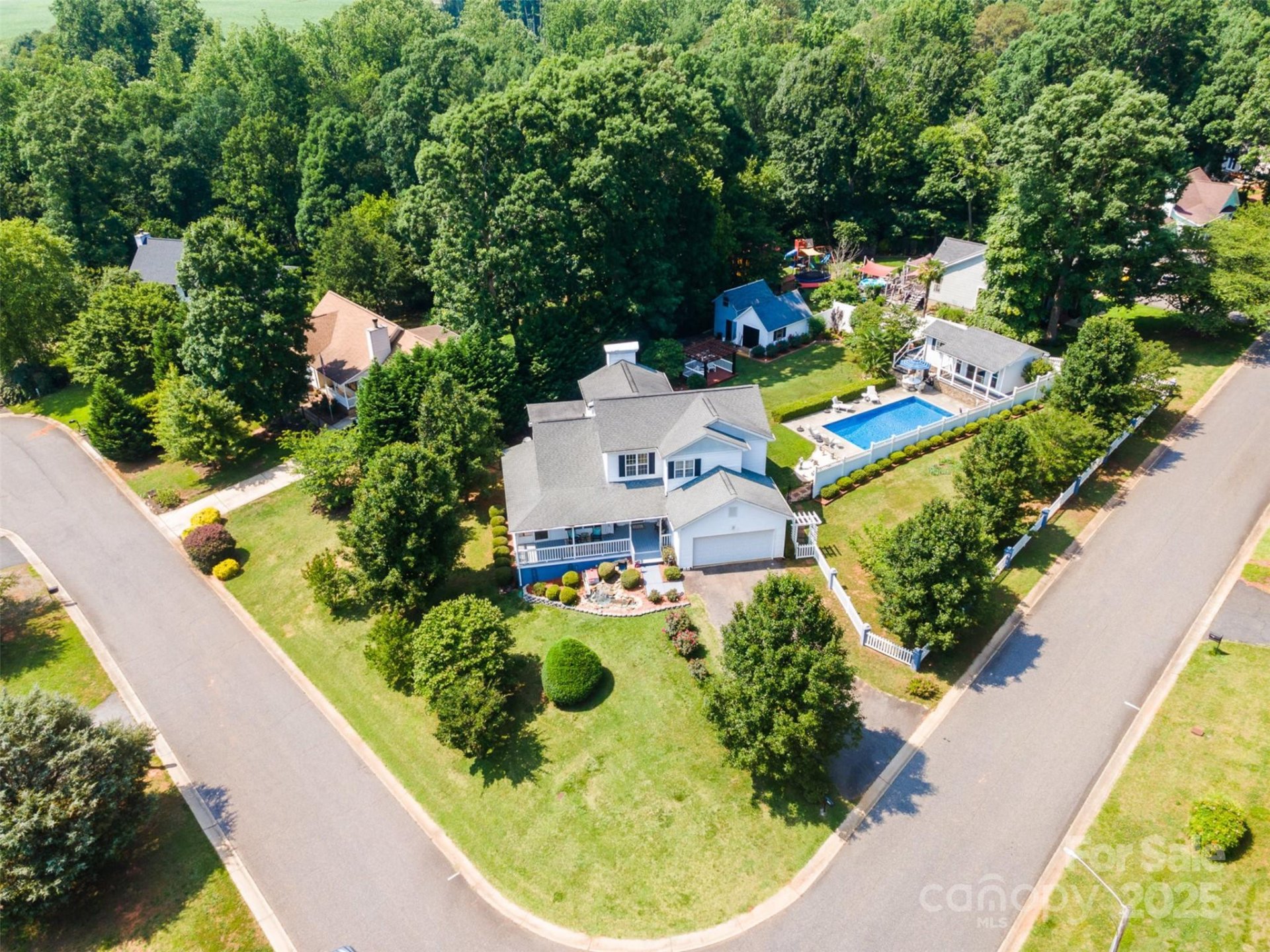 Property image 2 at 130 Greenwich Drive, Statesville, NC 28677