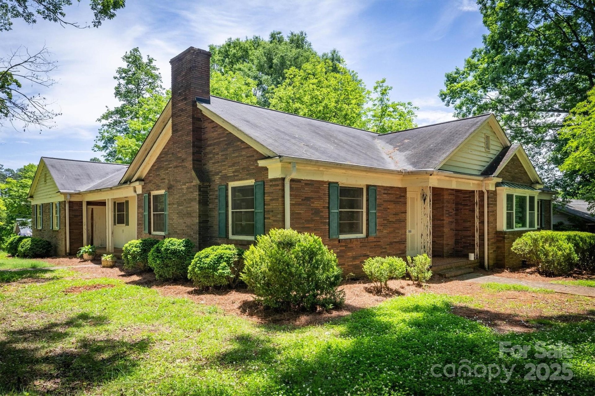 Property image 1 at 1503 Brentwood Drive, Newton, NC 28658