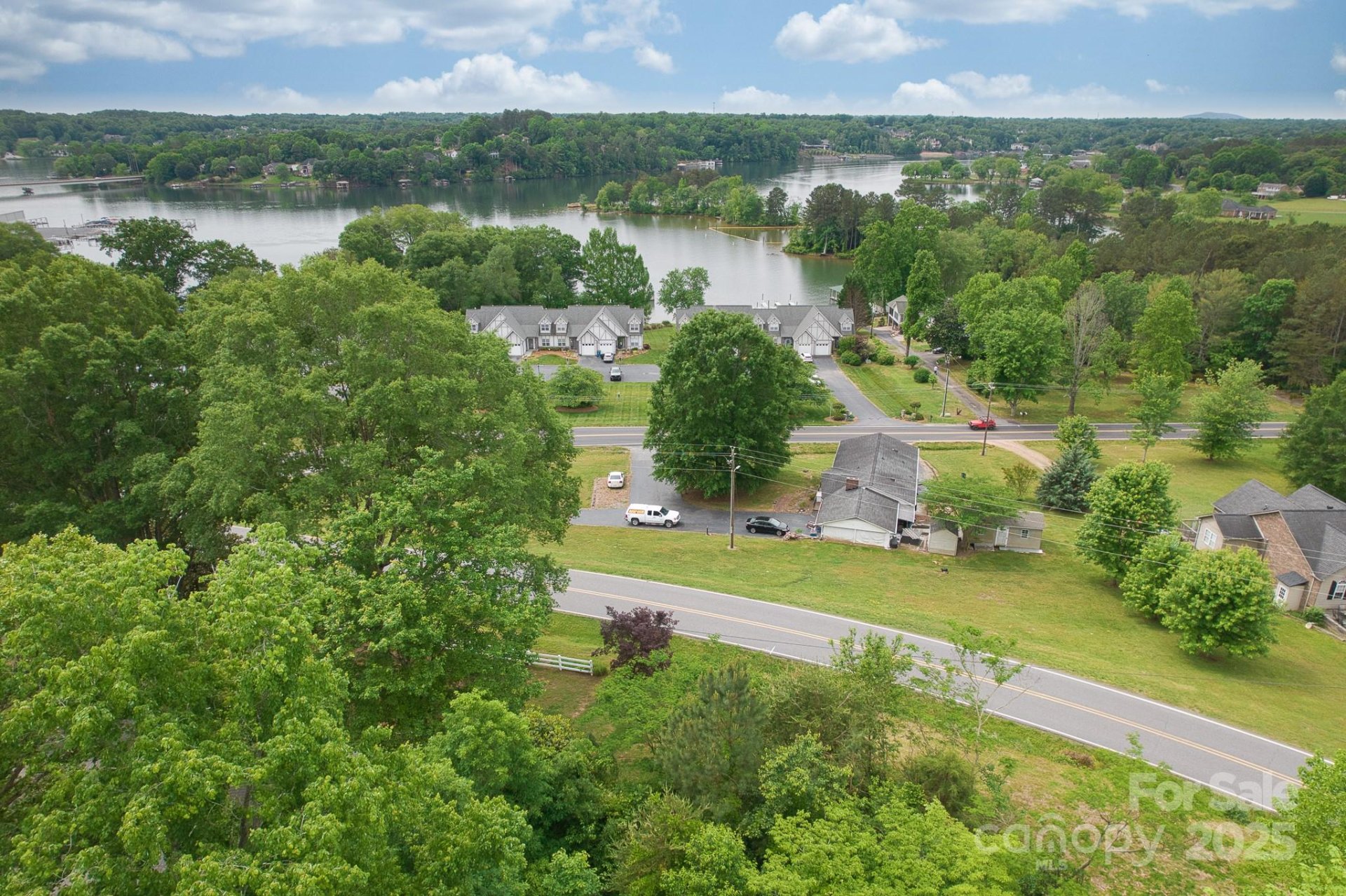 Property image 2 at 466 Shiloh Church Road, Hickory, NC 28601