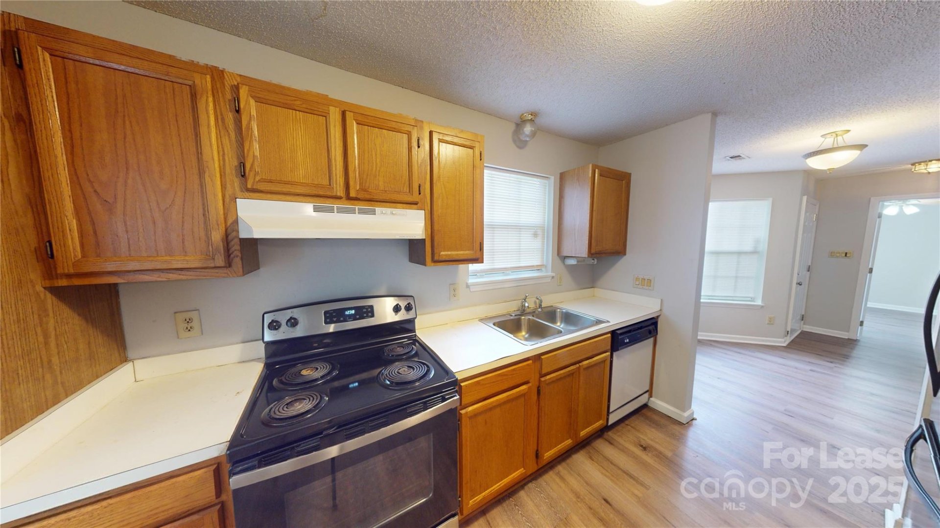 Property image 4 at 5921 Amity Springs Drive, Charlotte, NC 28212