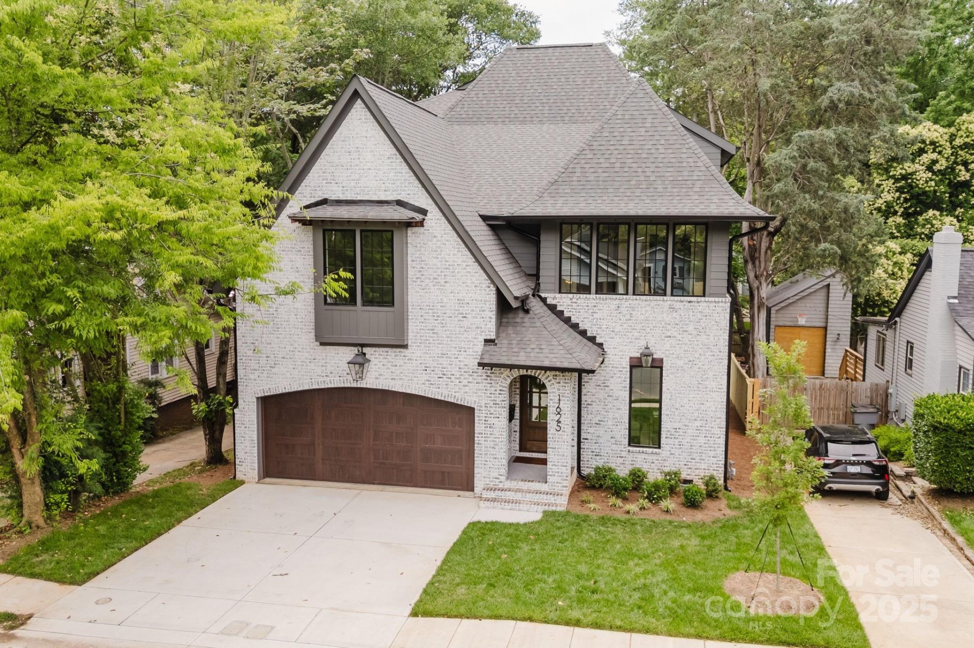 1625 Club Road