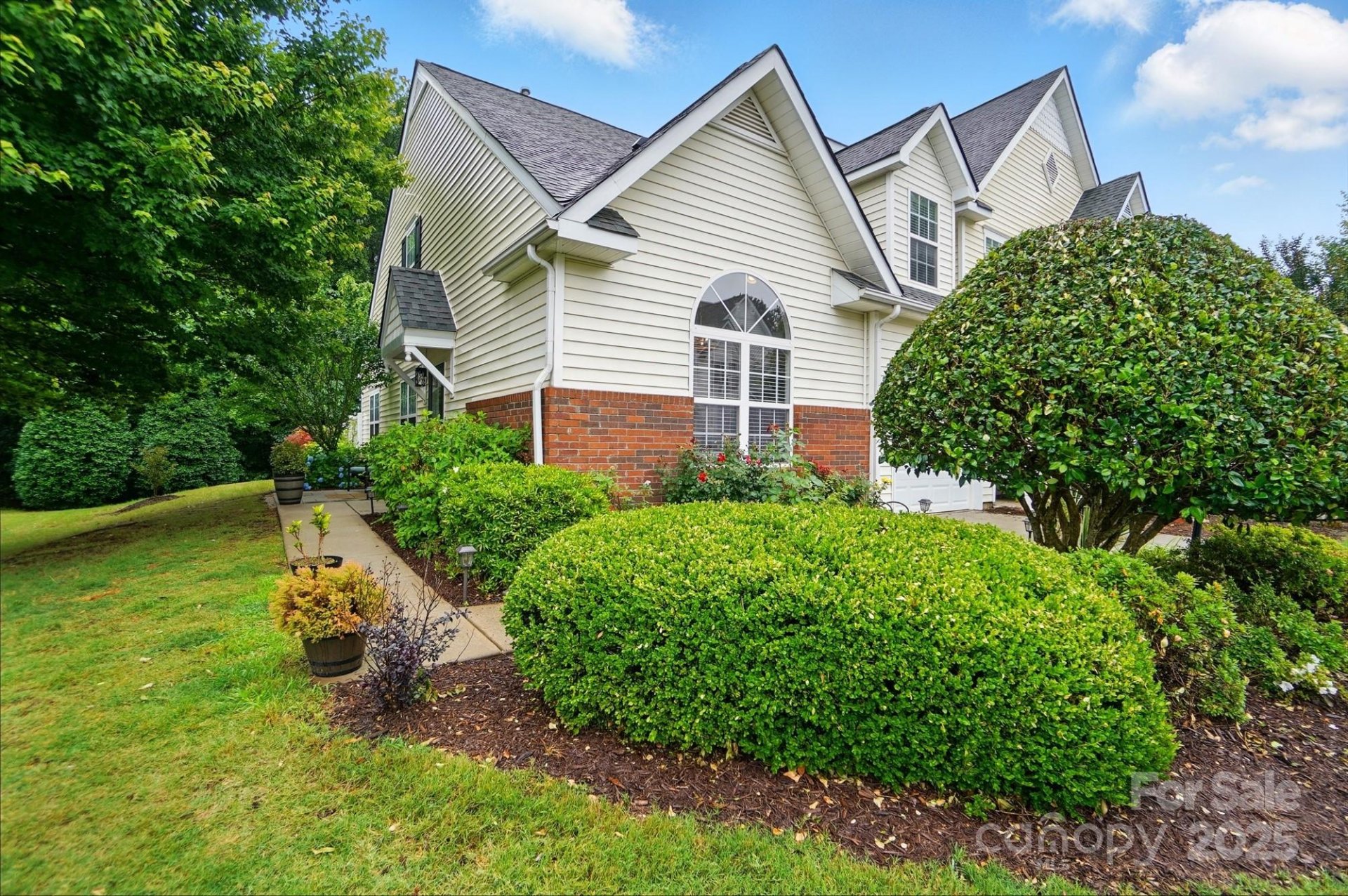 3071 Des Prez Avenue