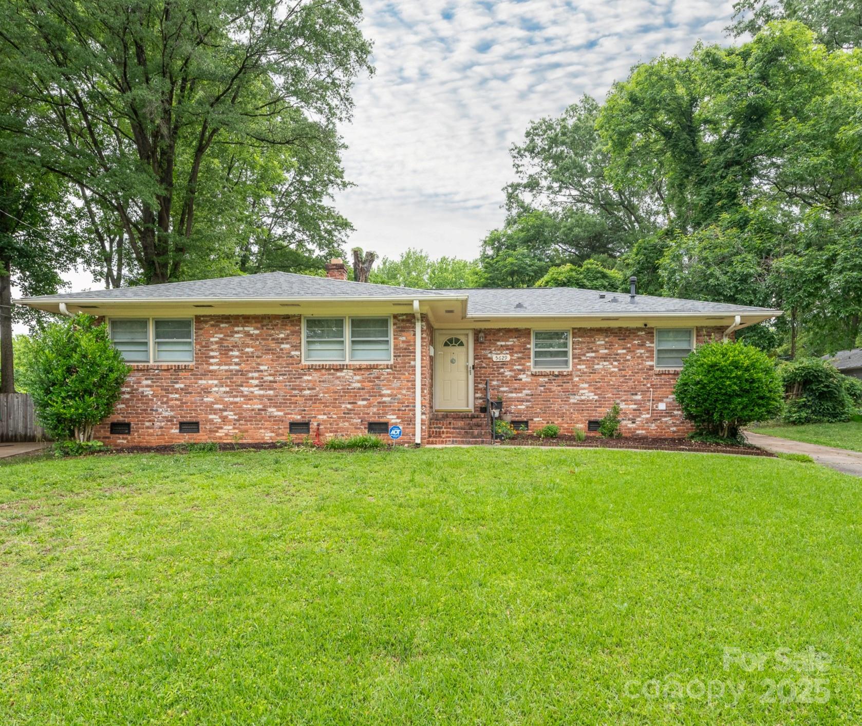 Property at 5629 Ruth Drive, Charlotte, NC 28215