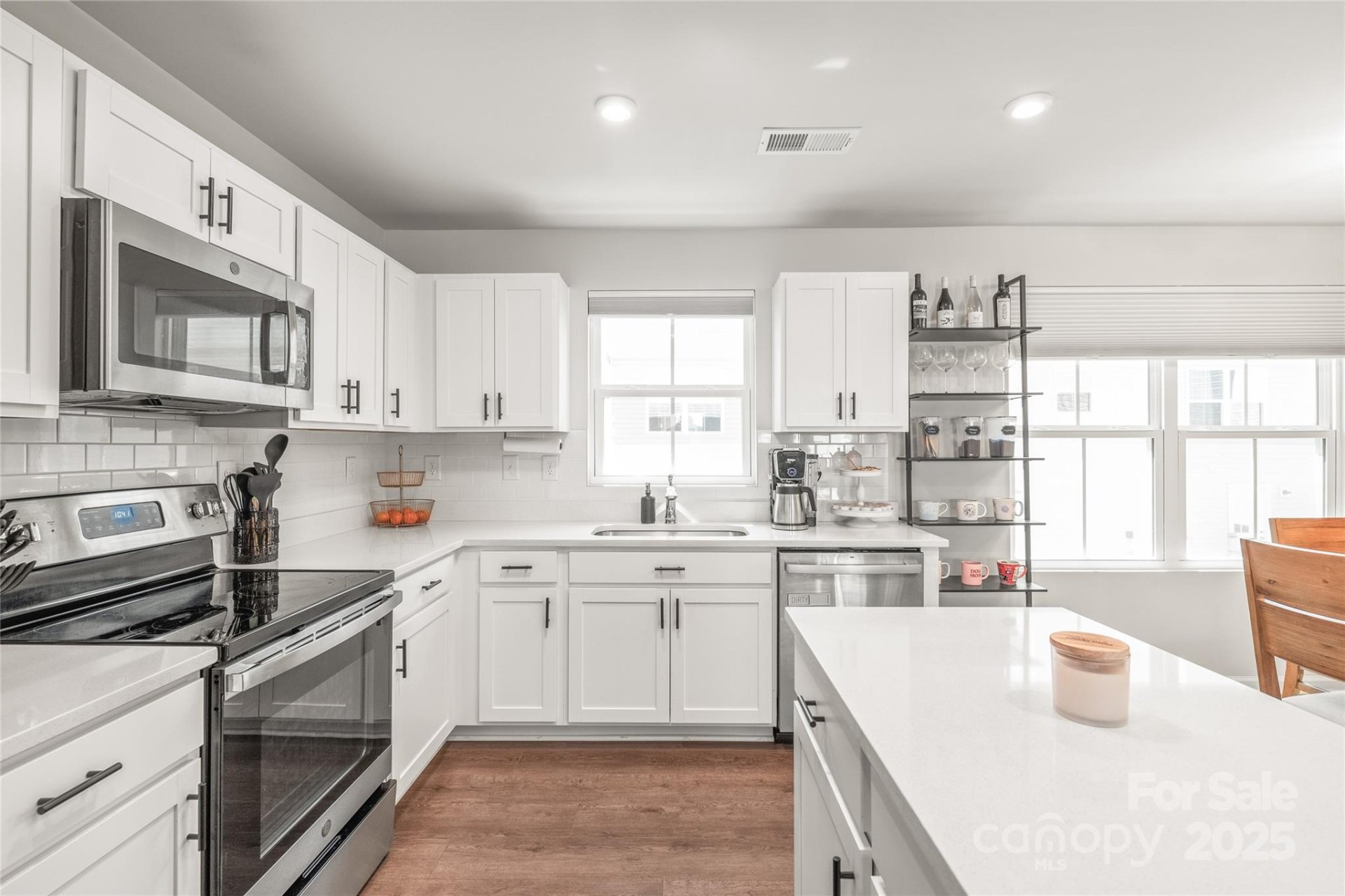 Property image 1 at 5023 Daybell Street, Charlotte, NC 28214