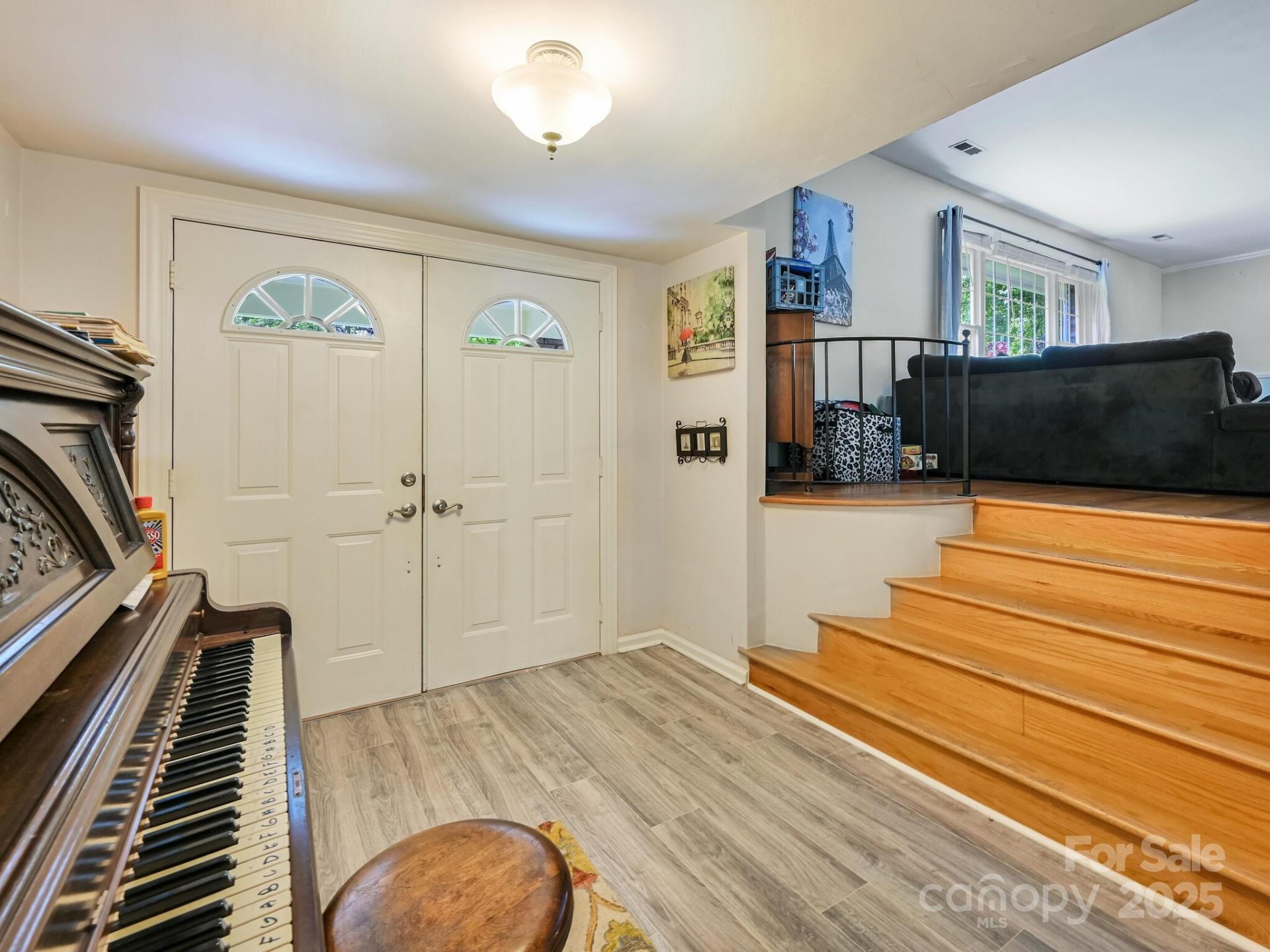Property image 4 at 1136 Carousel Lane, Hendersonville, NC 28792