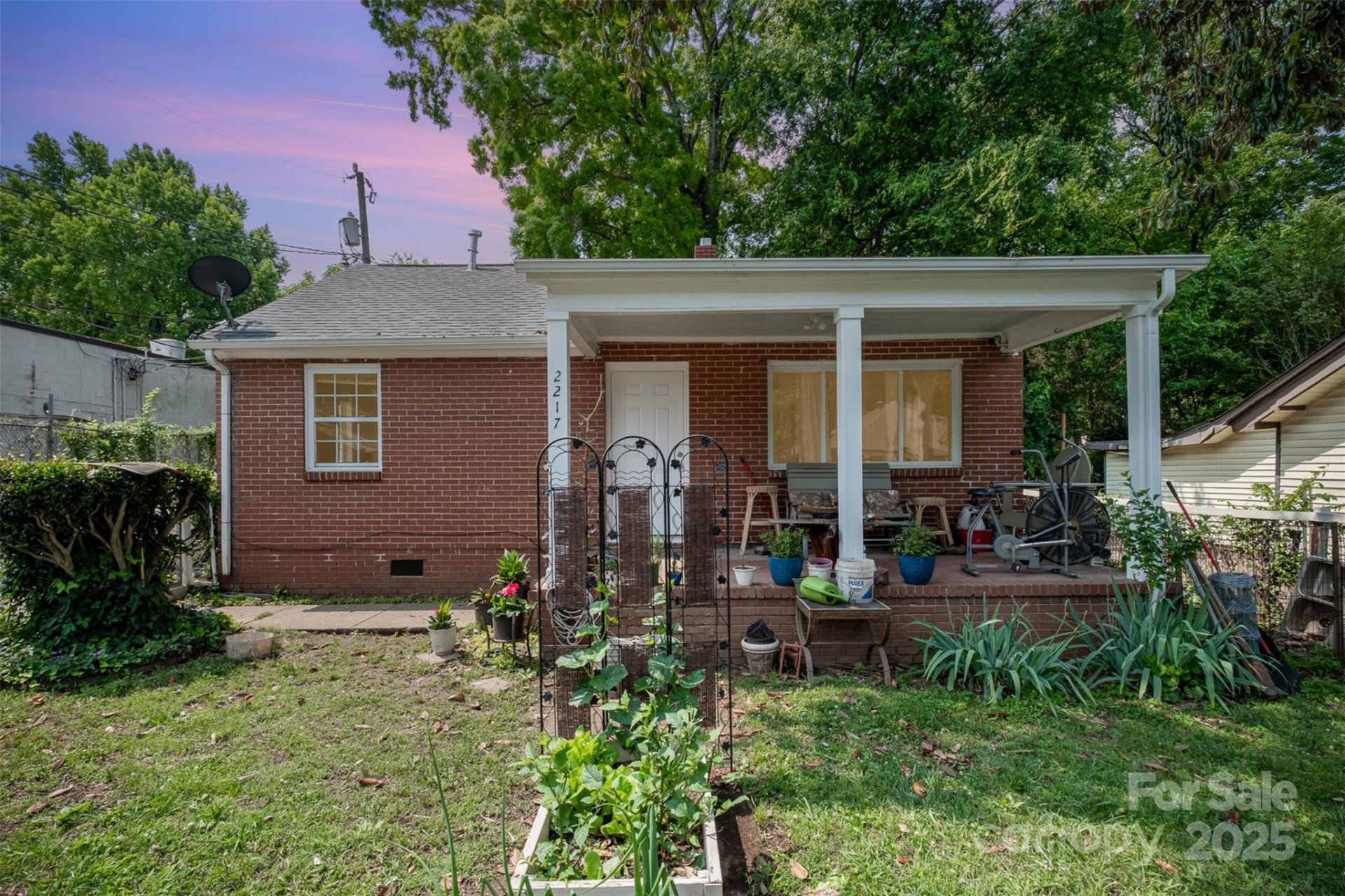 Property image 1 at 2217 Tate Street, Charlotte, NC 28216