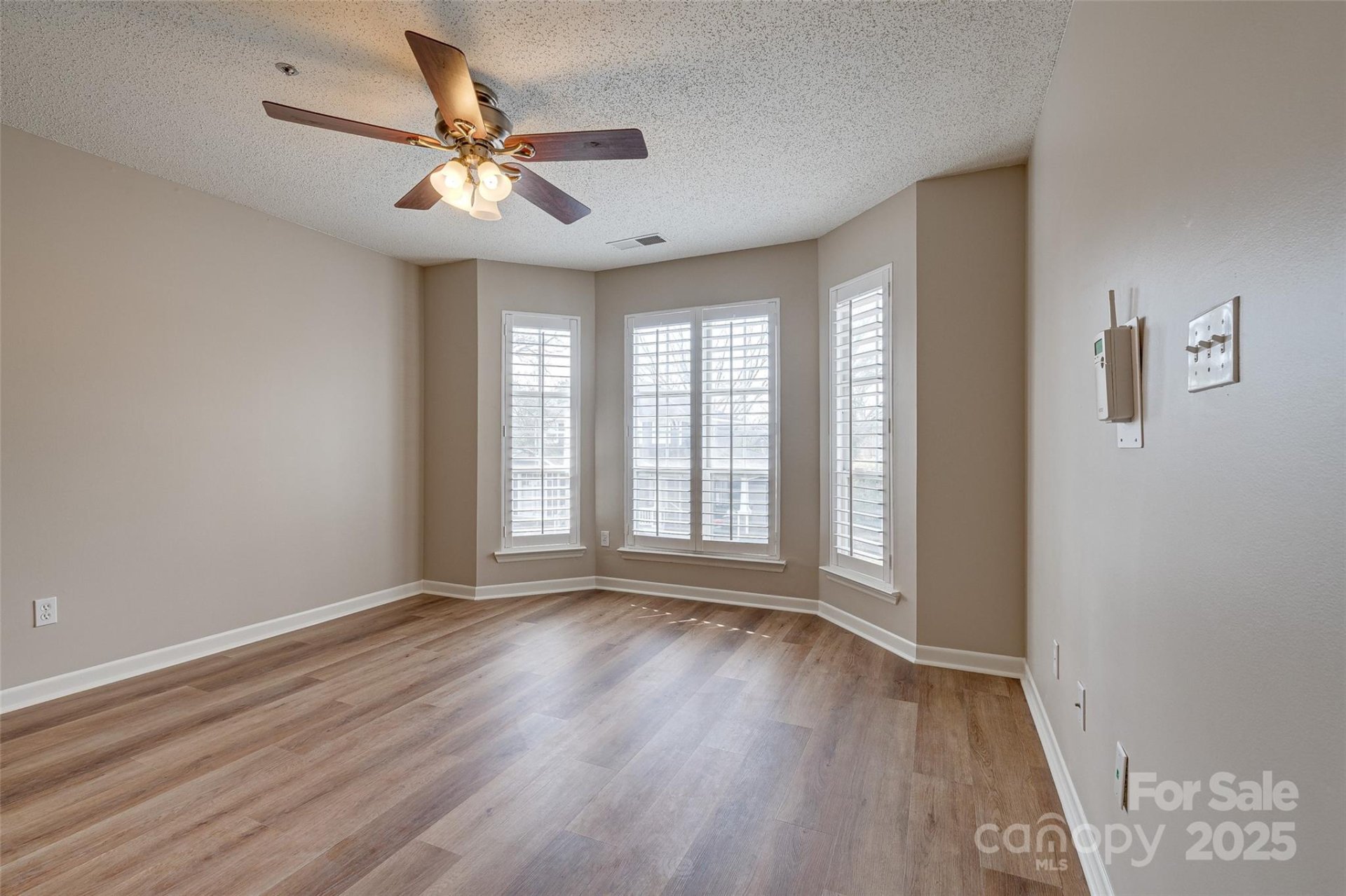 Property image 3 at 623 Olmsted Park Place, Charlotte, NC 28203
